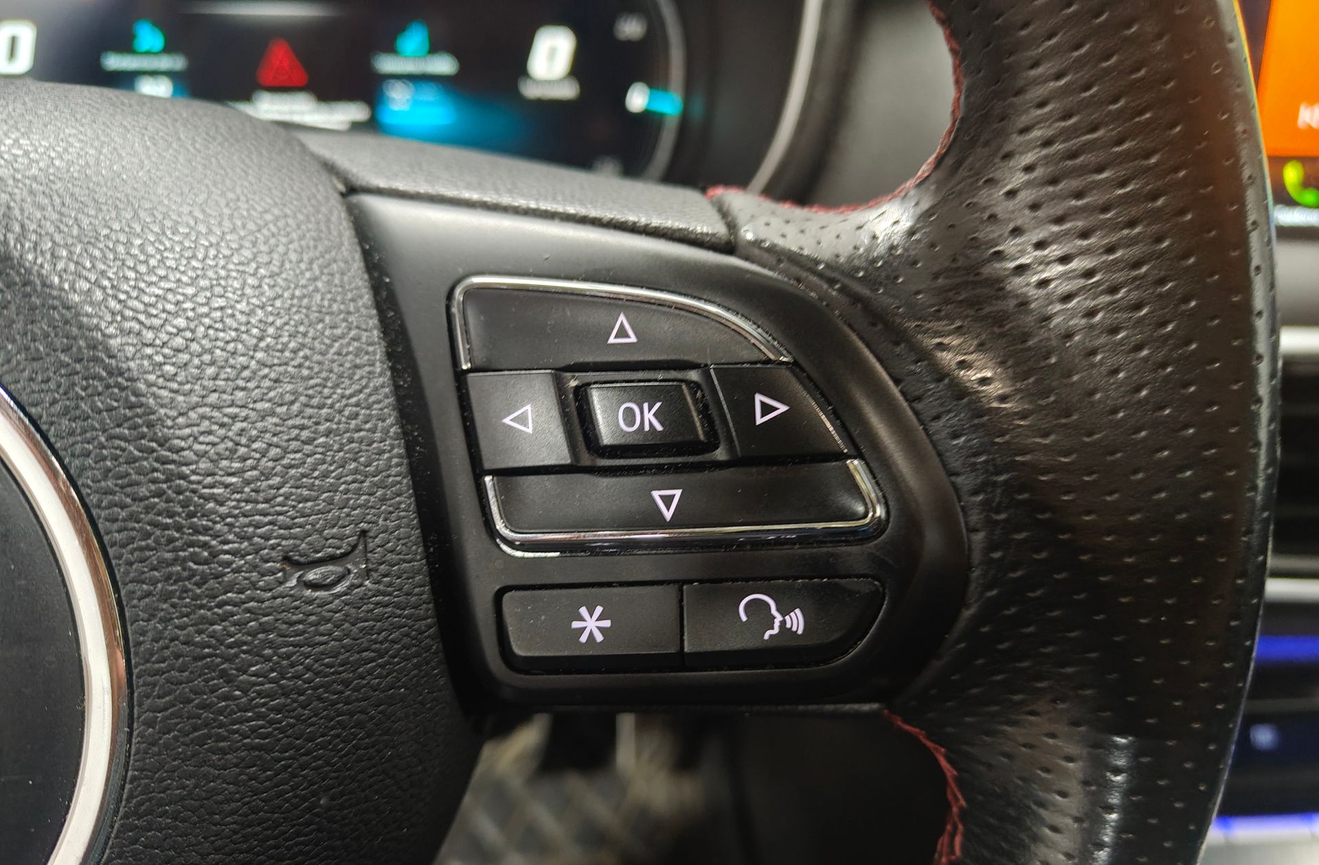 MG eHS 1.5 T-GDi PHEV Luxury - foto 28