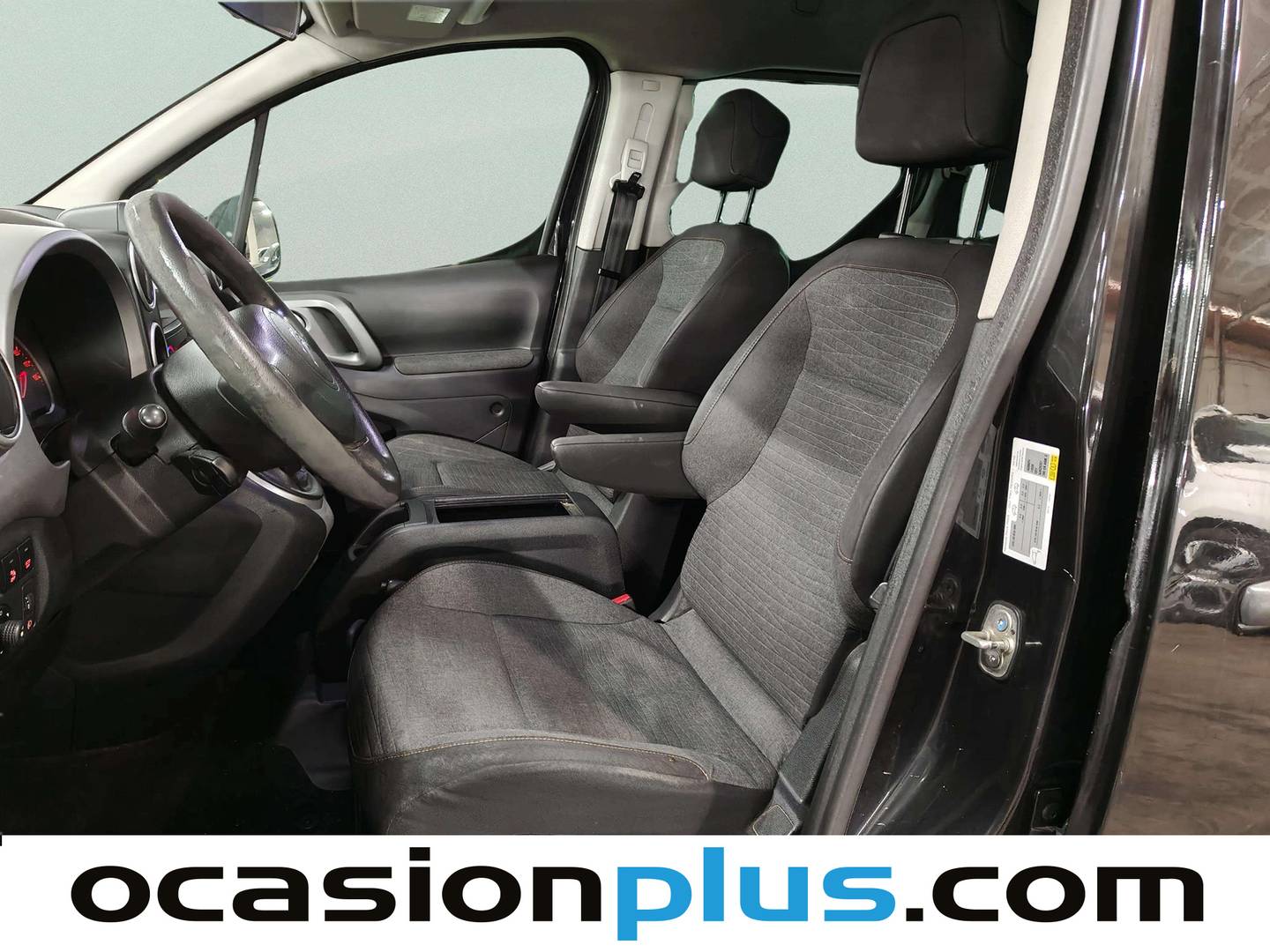 Foto asientos delanteros Citroën Berlingo Citroën Berlingo Multispace XTR Plus BlueHDi (120 CV)