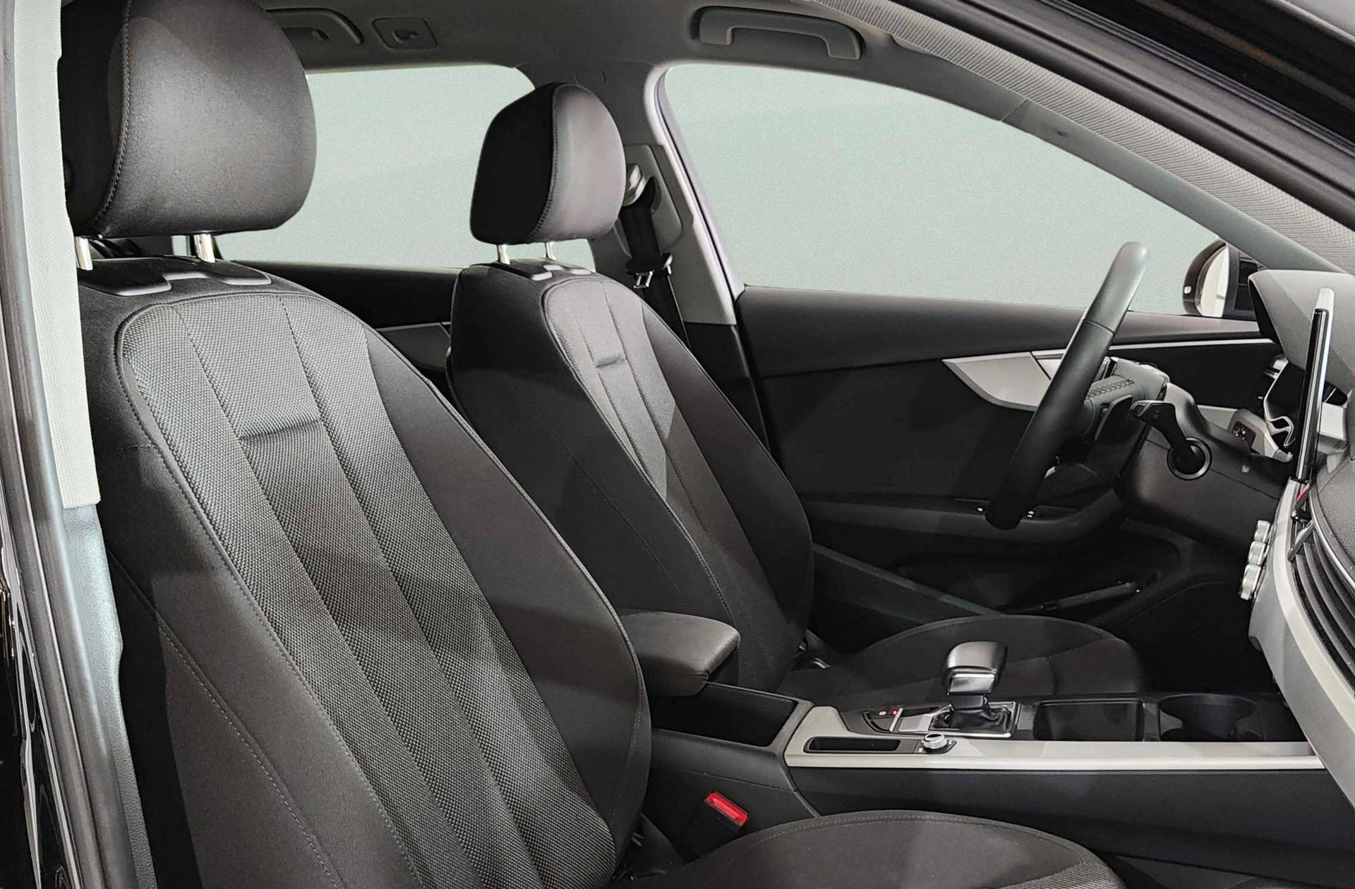 Audi A4 Avant Advanced 35 TFSI S tronic - foto 23
