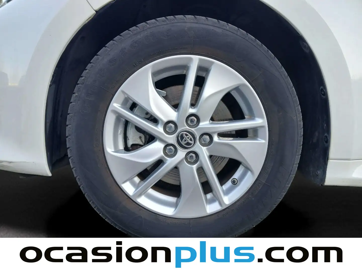 Foto Toyota Yaris Toyota Yaris 120H Business Plus (116 CV)