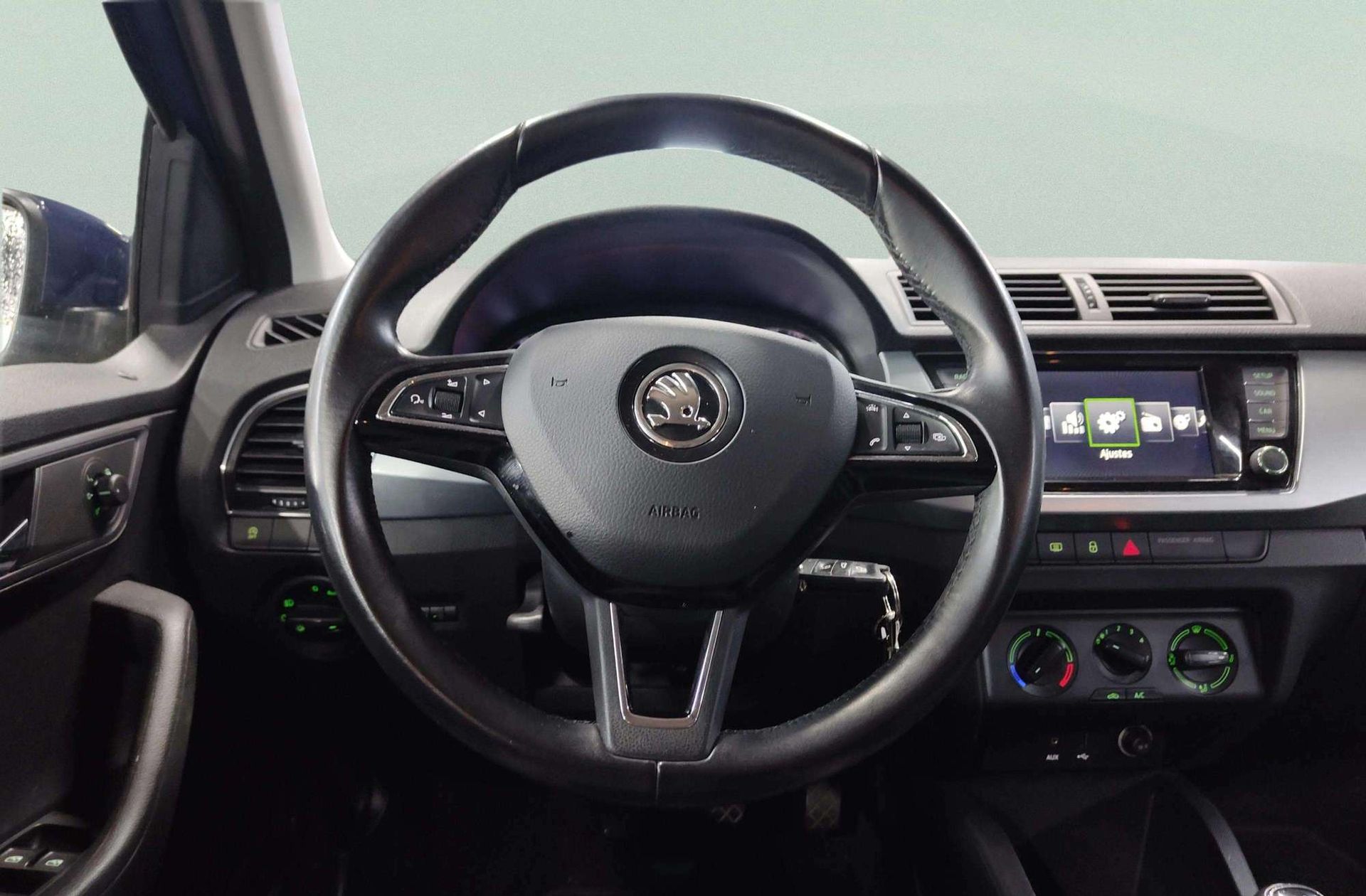 Škoda Fabia 1.2 TSI Like - foto 25
