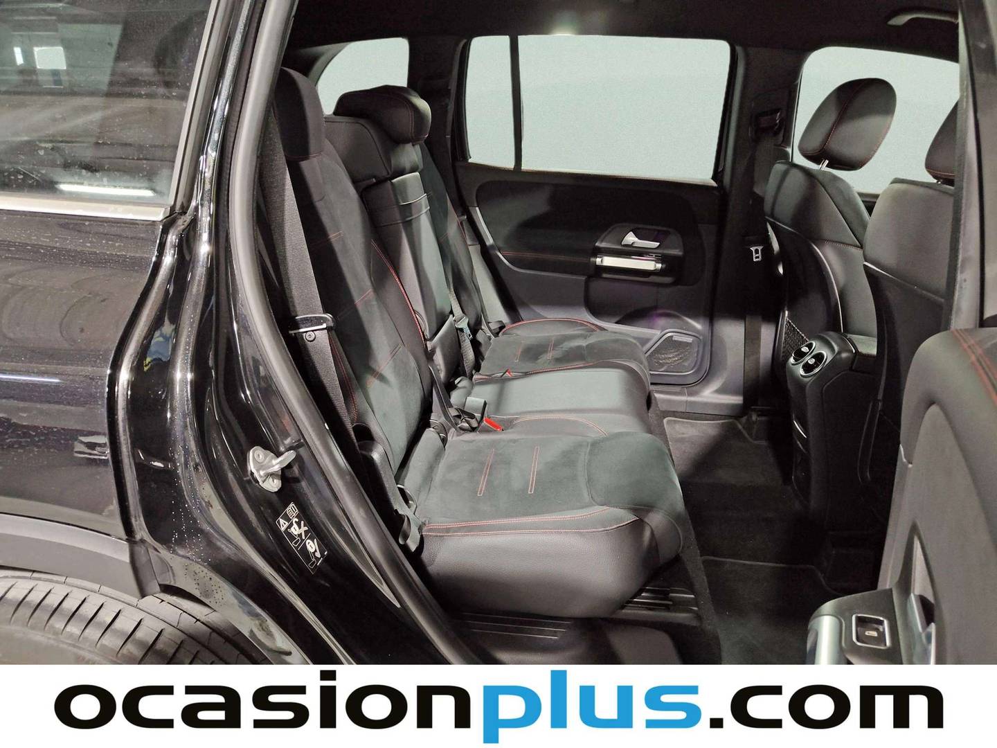 Foto Mercedes GLB Mercedes-Benz GLB 200 d (150 CV) Pack AMG