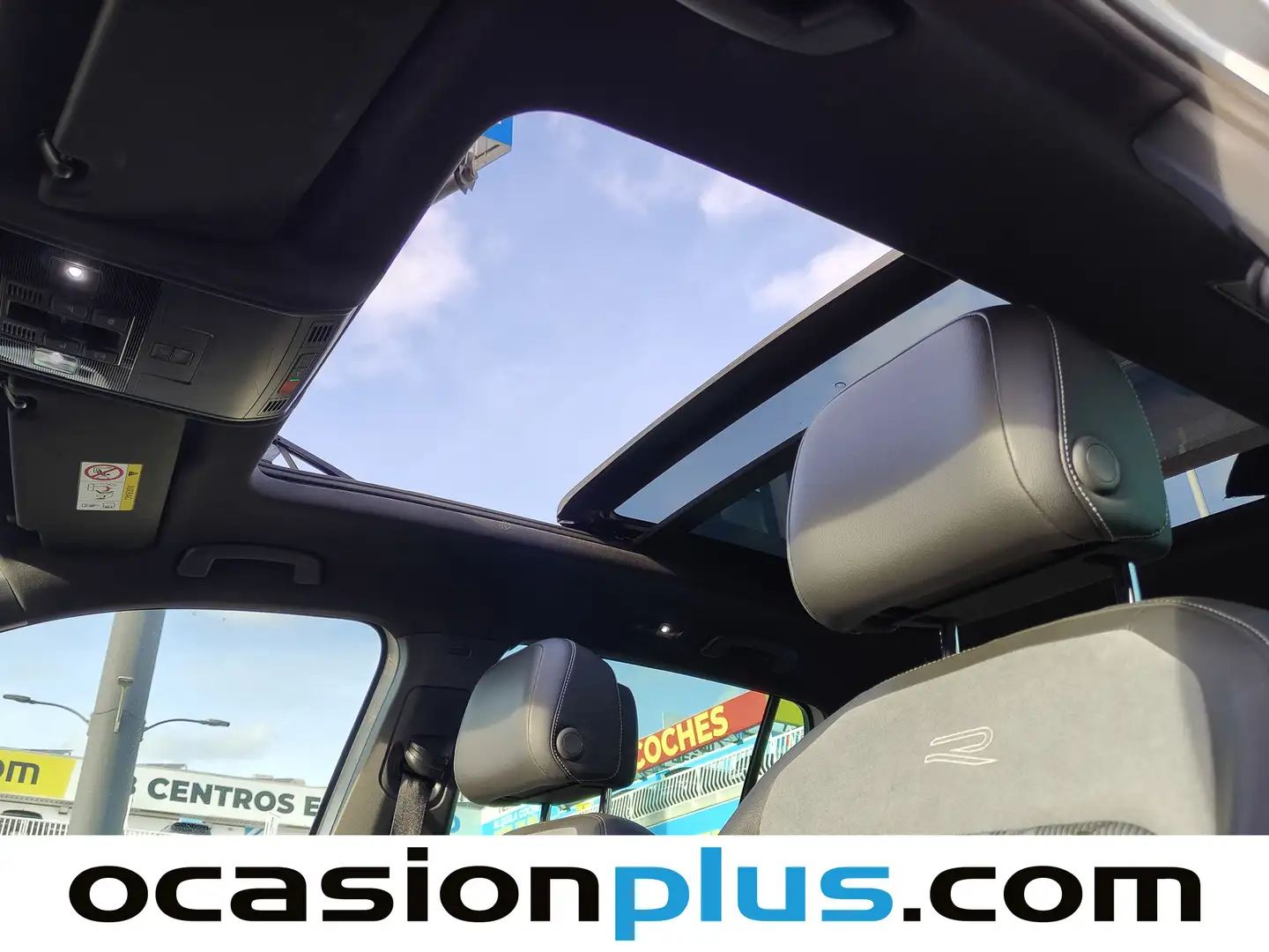 Foto Volkswagen Tiguan Volkswagen Tiguan R-Line 2.0 TDI (150 CV) DSG