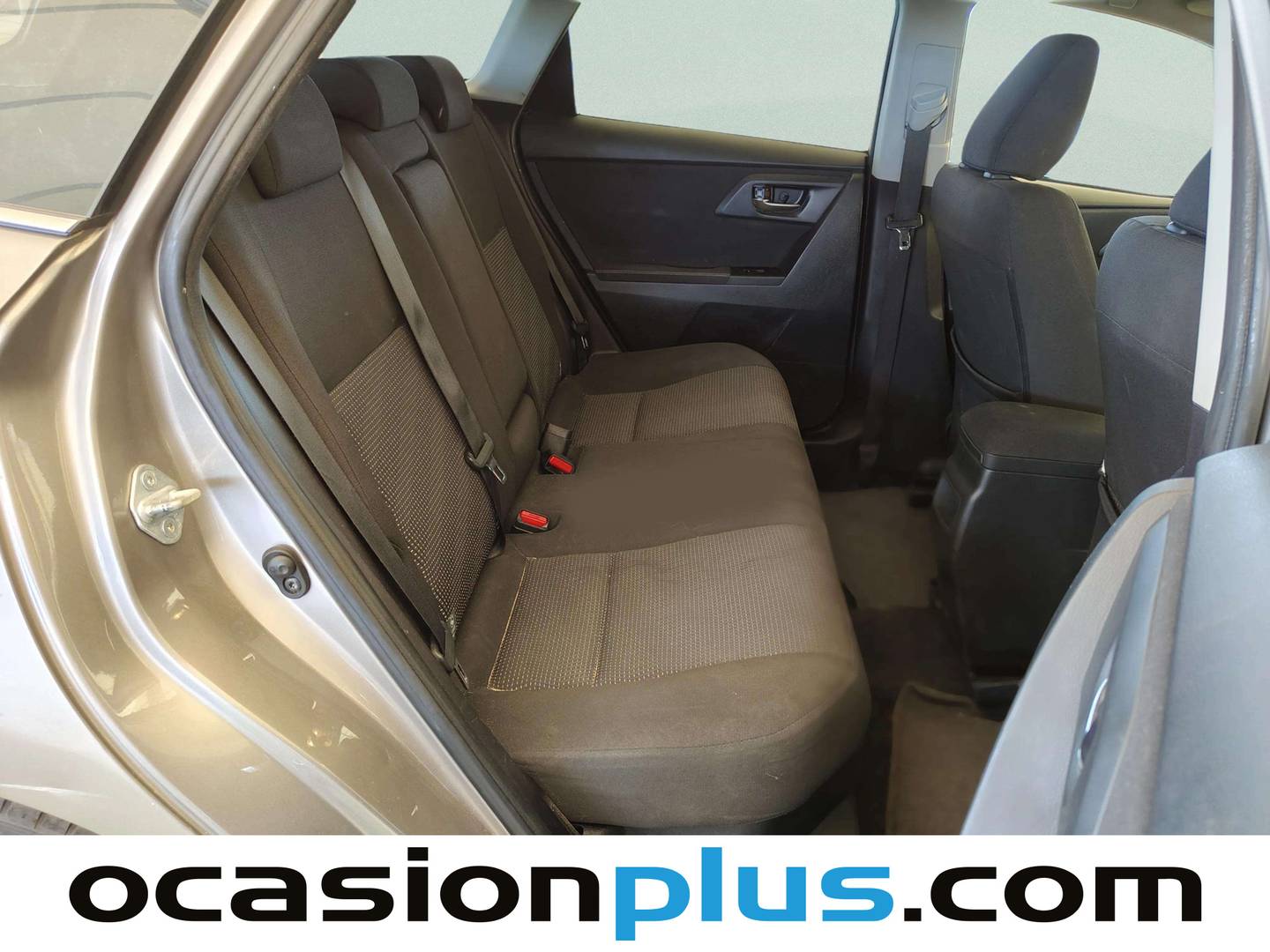 Toyota Auris Toyota Auris 1.8 Hybrid Touring Sports Active (136 CV) al mejor precio