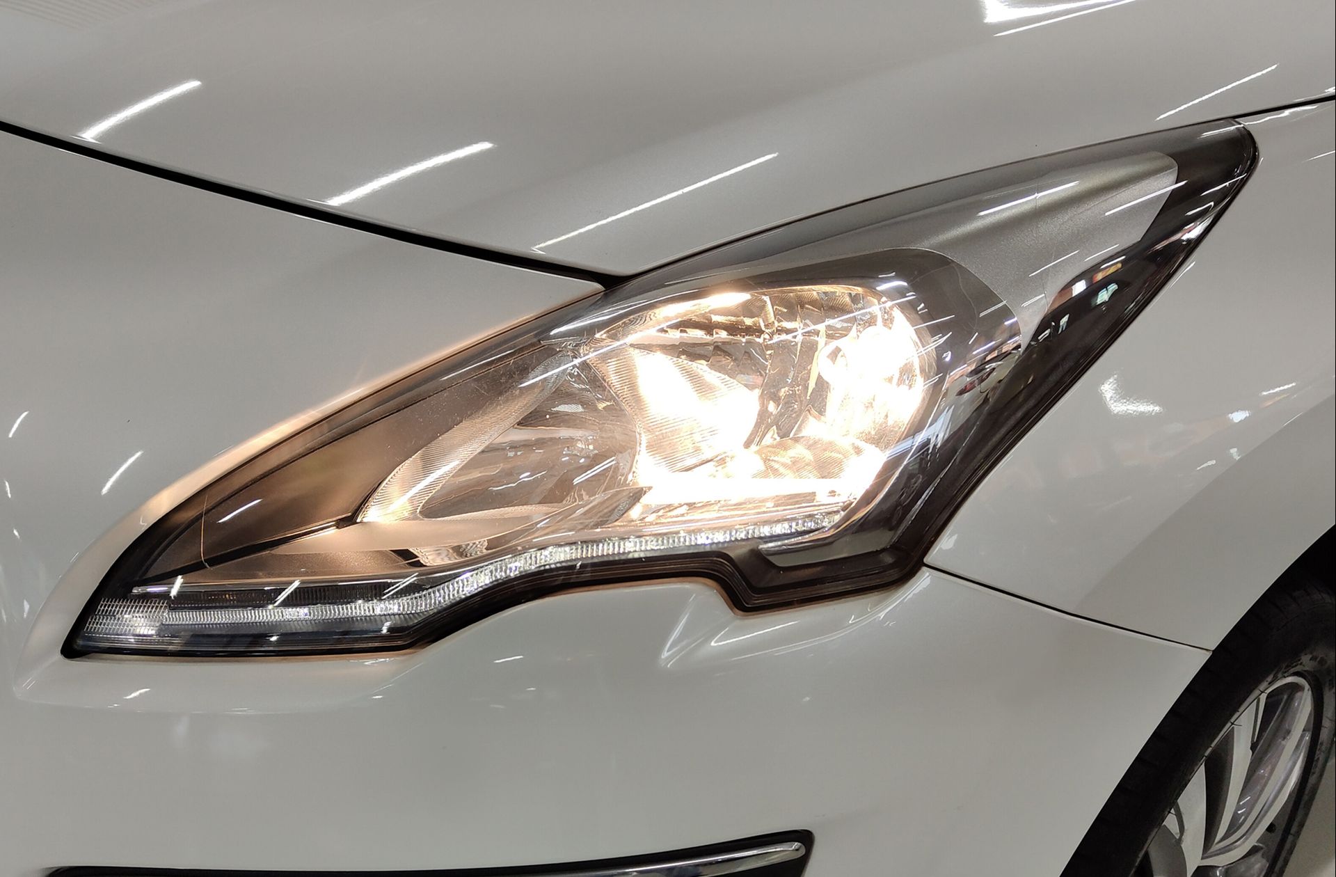 Peugeot 3008 1.6 BlueHDi FAP Style - foto 12