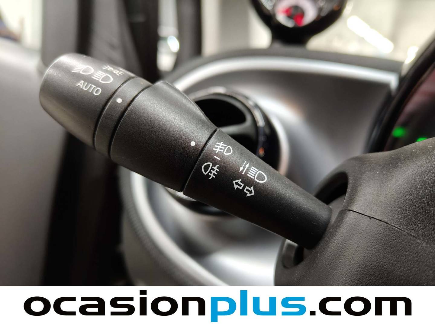 Smart fortwo Smart ForTwo Coupe 66 (90 CV) automático