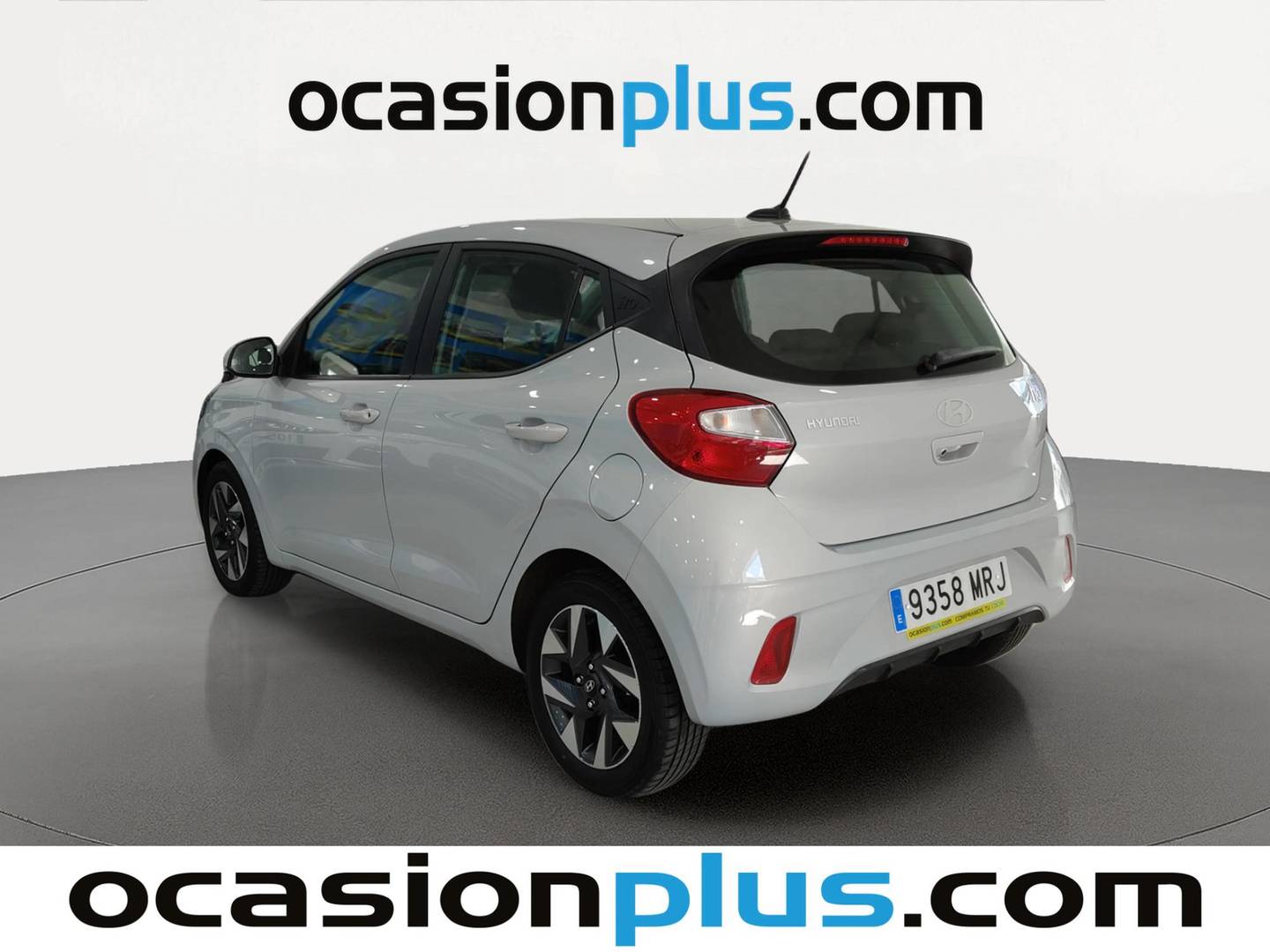 Foto trasera Hyundai i10 Hyundai i10 1.0 Klass (67 CV) izquierda