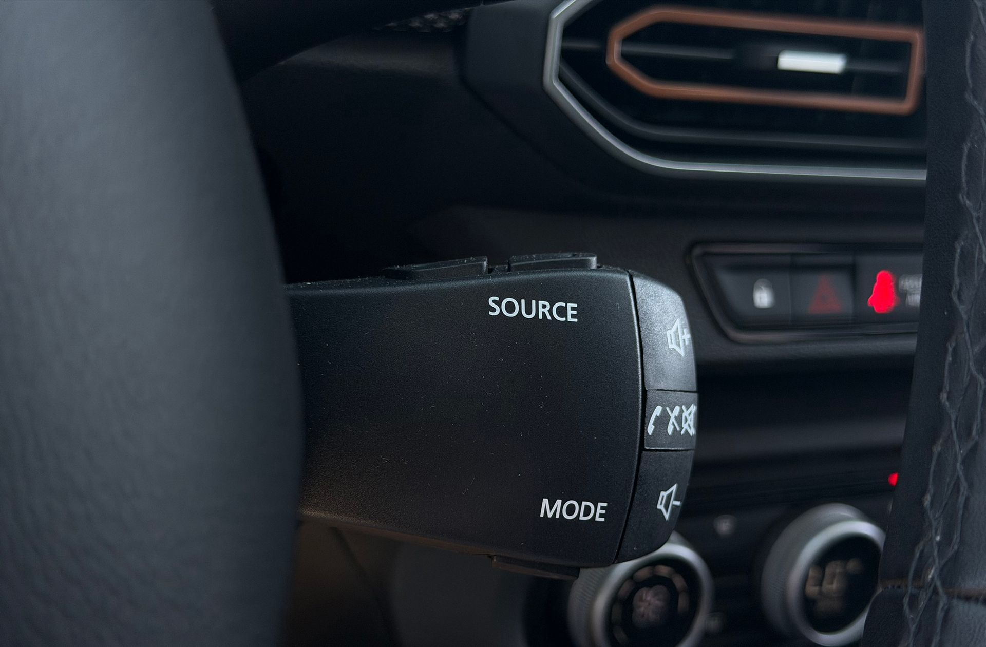 Dacia Sandero Stepway Expression Go TCe - foto 27