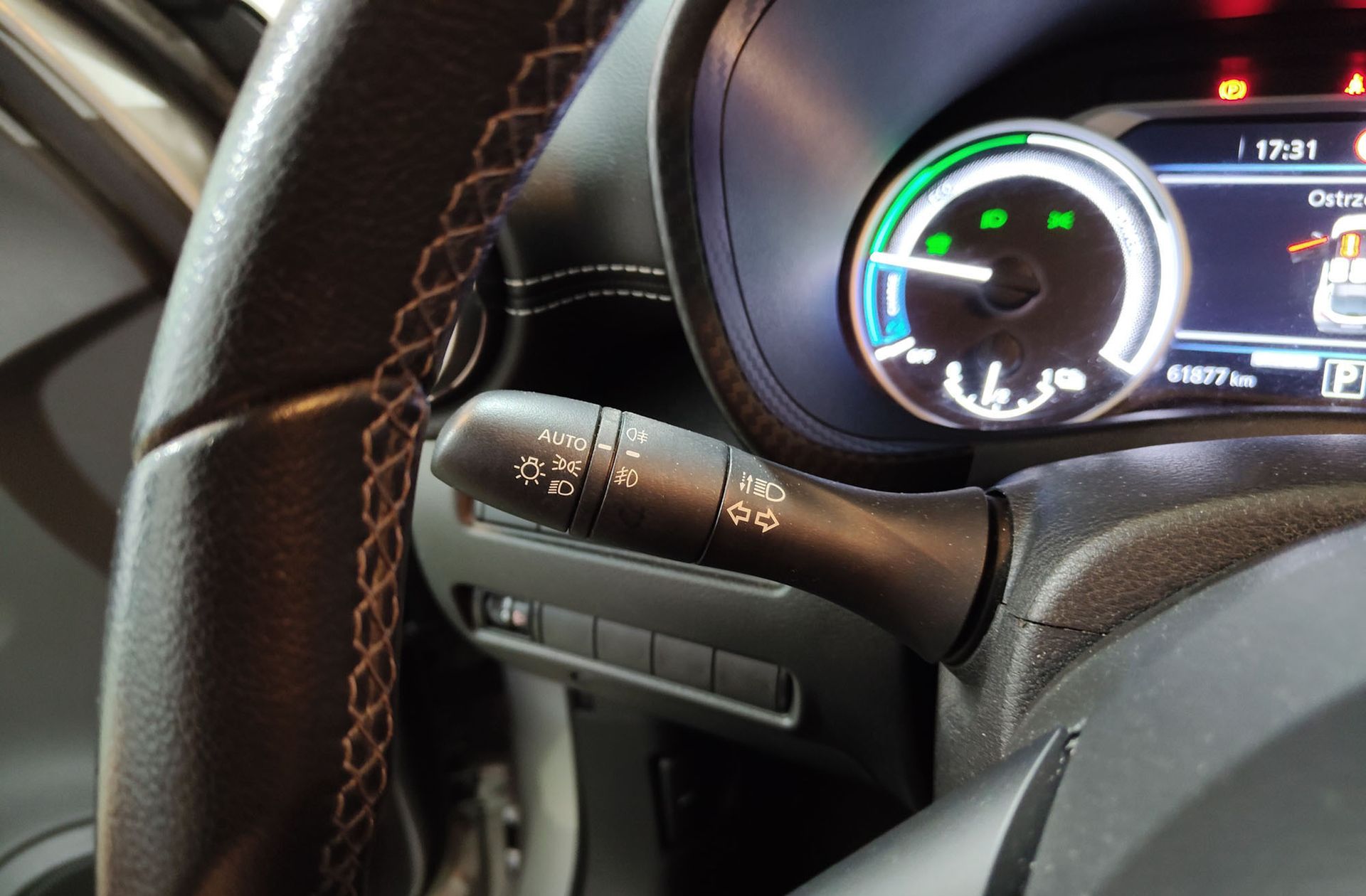 Nissan Juke 1.6 Hybrid N-Connecta - foto 23