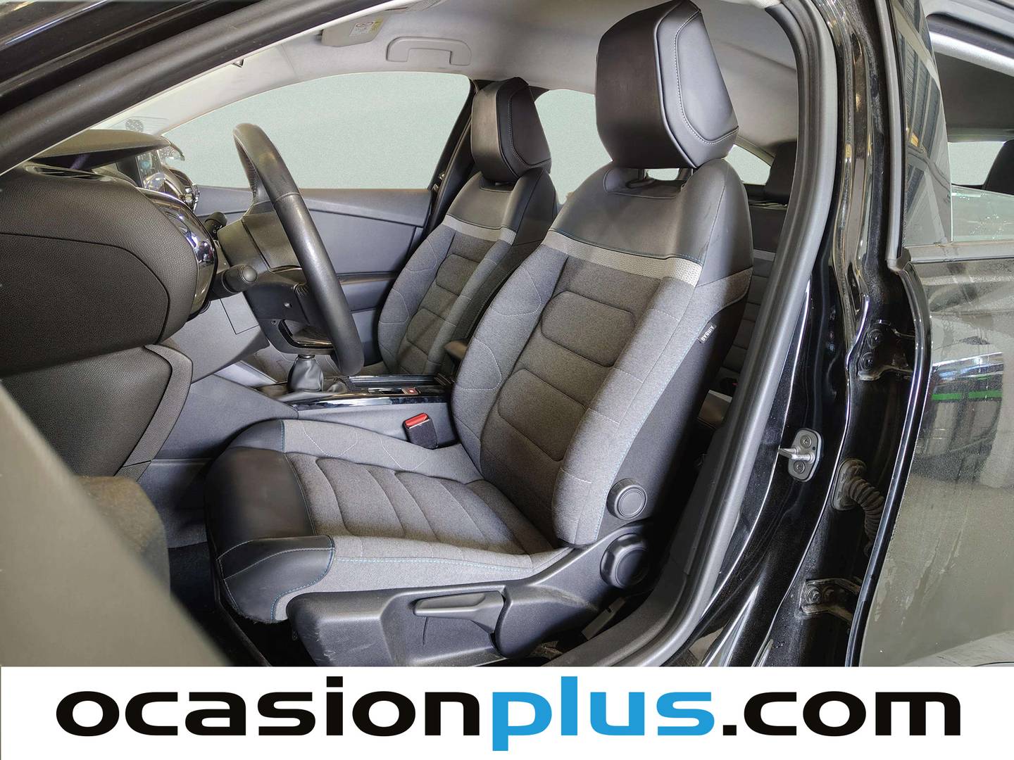 Foto Citroën C4 Citroen C4 PureTech 130 S&S 6v Feel Pack (130 CV)