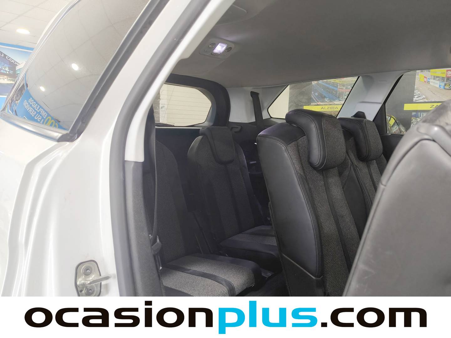Peugeot 5008 Peugeot 5008 PureTech 130 S&S Allure (130 CV) 7 PLAZAS de ocasión