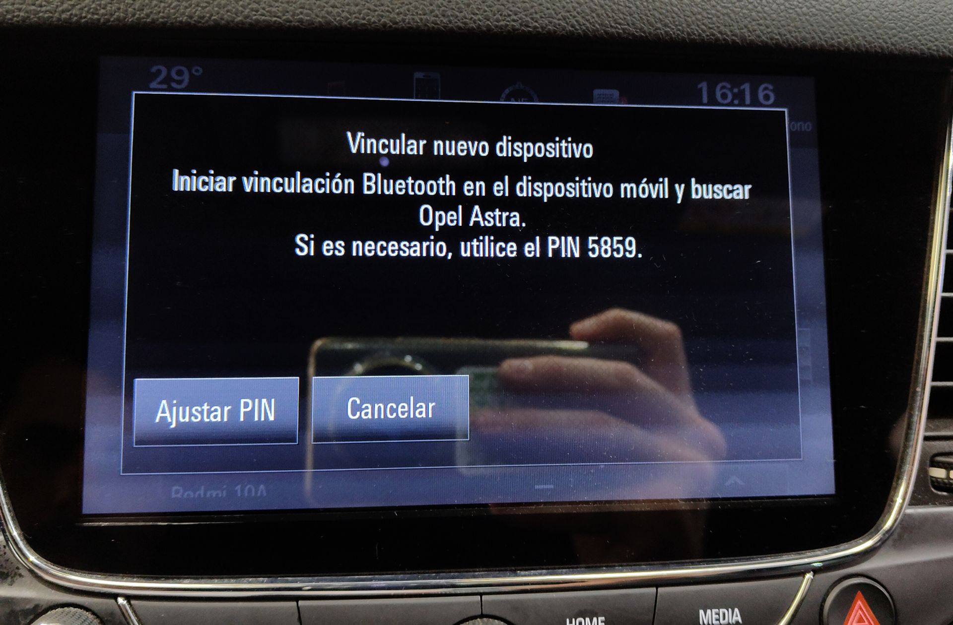 Opel Astra 1.6 Turbo GSi Line - foto 34