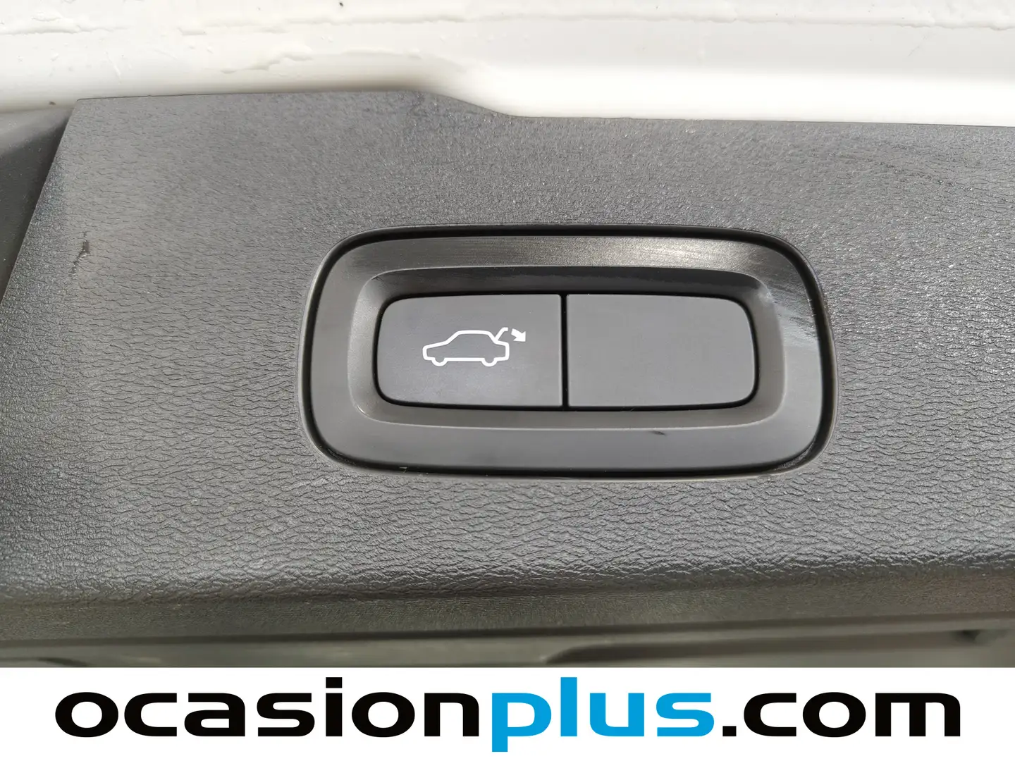 Foto Volvo V60 Volvo V60 T8 Business Plus AWD Auto (390 CV)