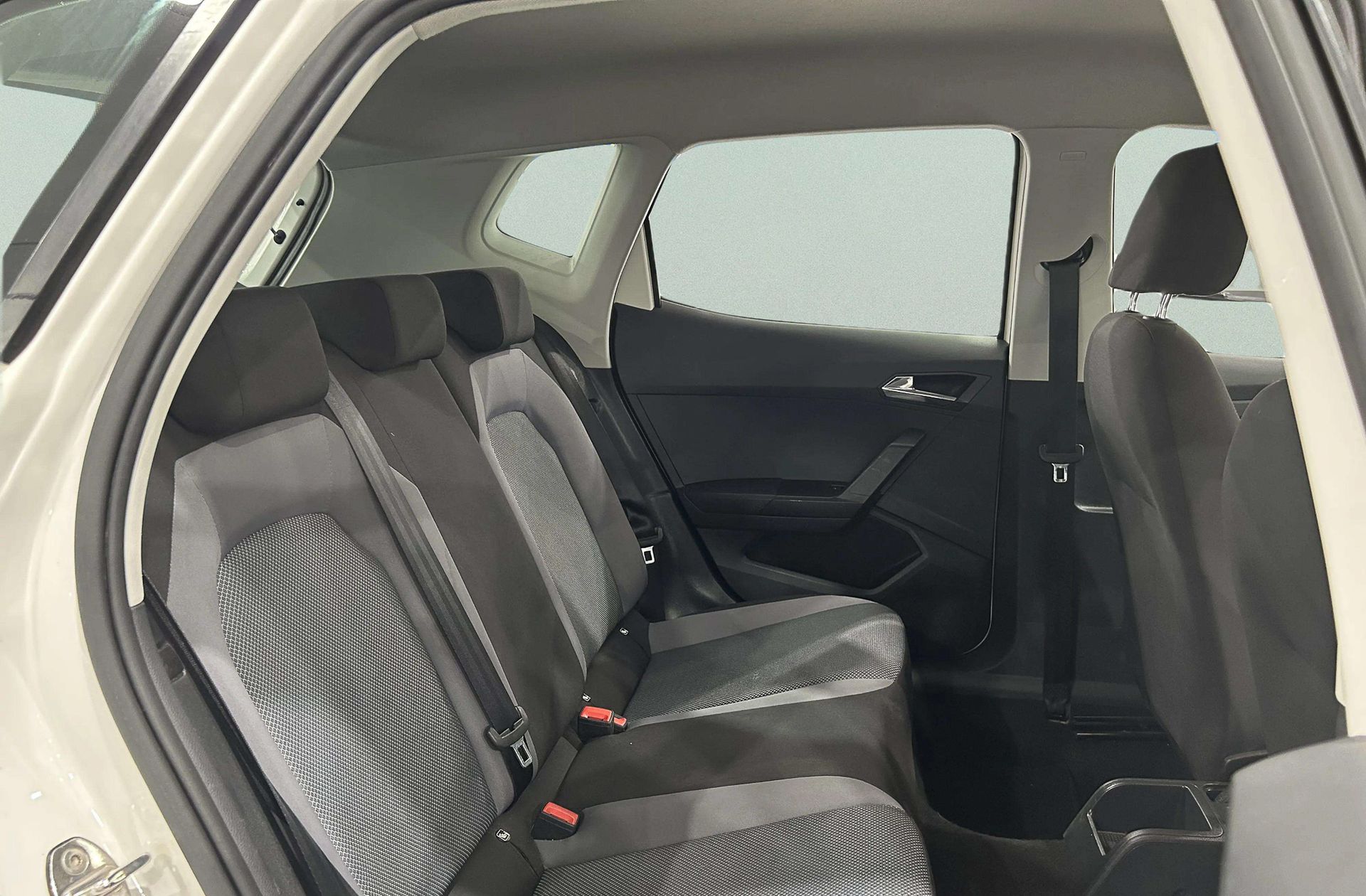 SEAT Arona 1.0 TSI Ecomotive Style - foto 15
