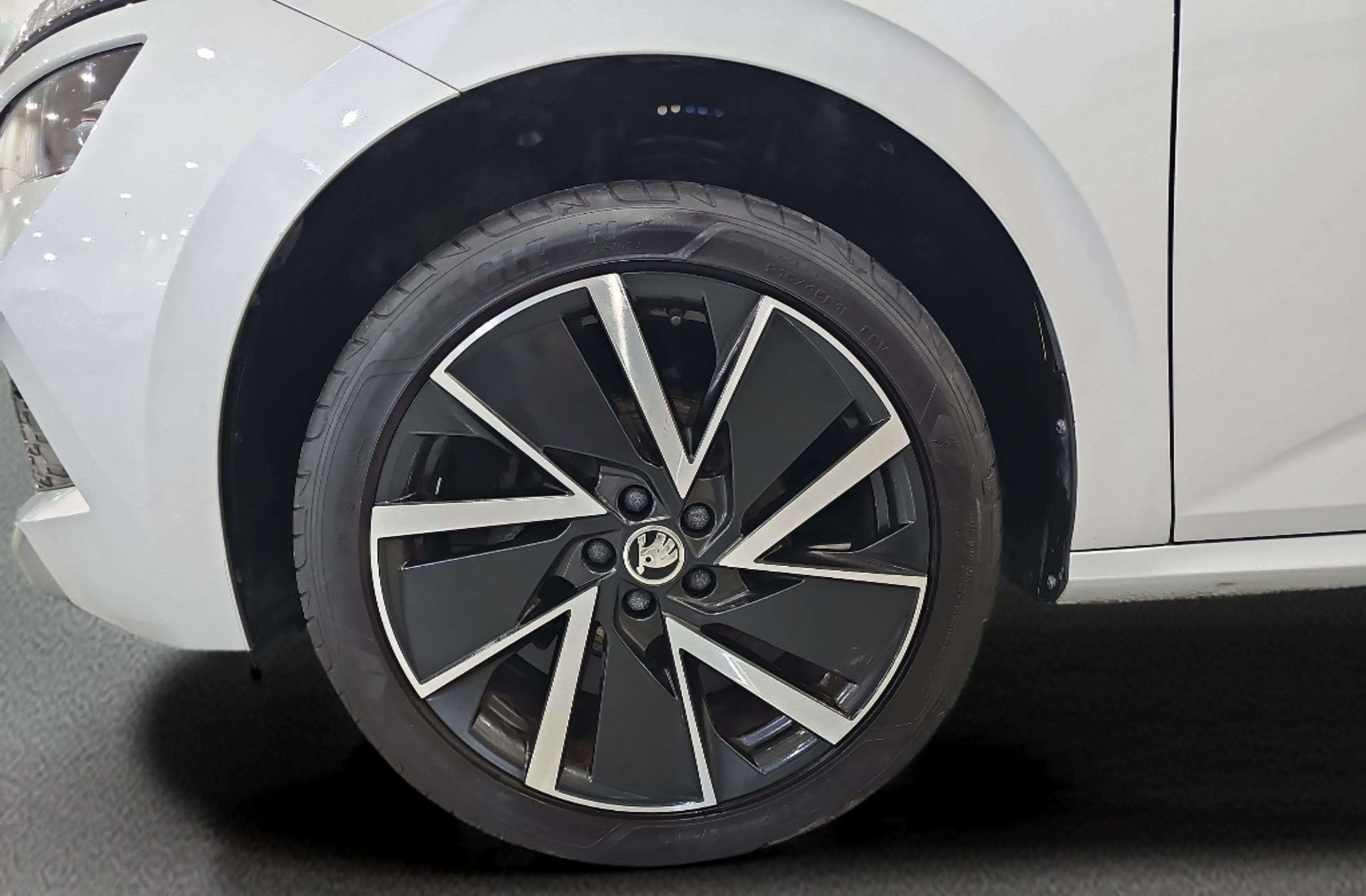 Škoda Kamiq 1.5 TSI Ambition DSG - foto 39