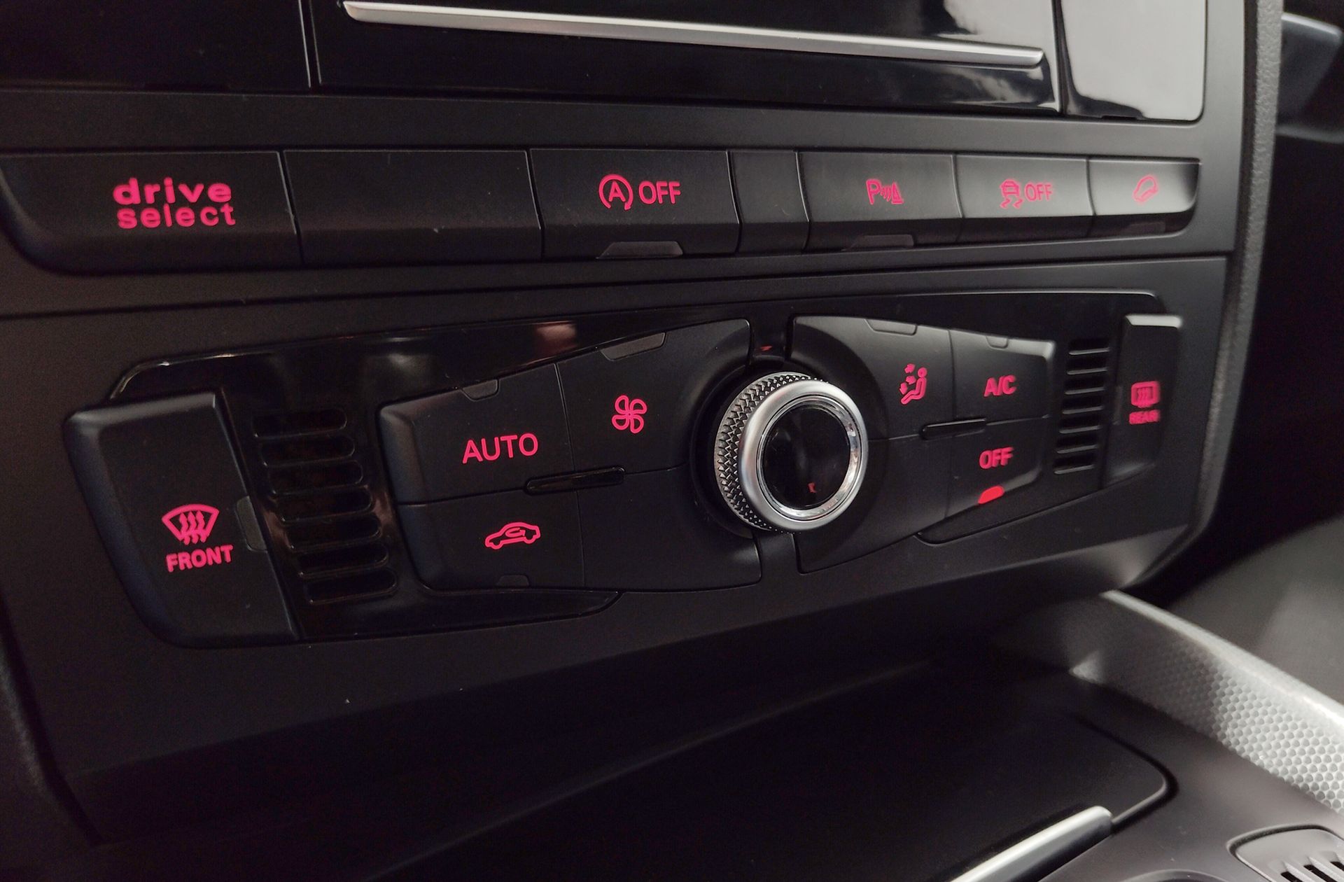 Audi Q5 S line edition 2.0 TDI ultra - foto 35