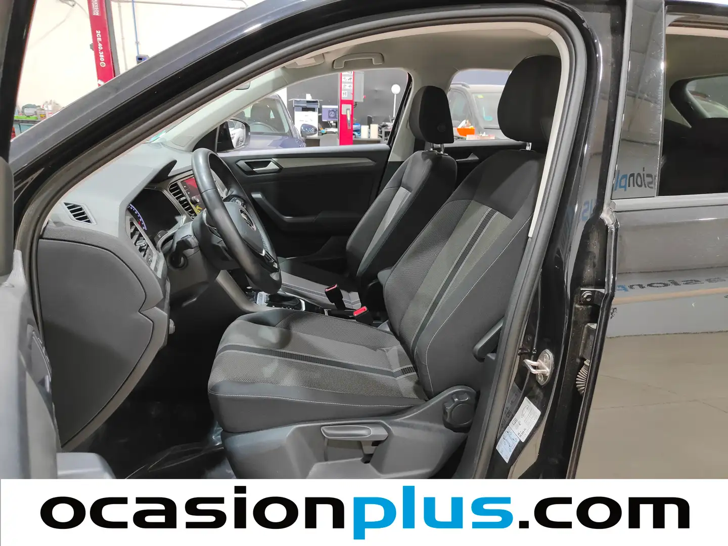 Foto Volkswagen T-Roc Volkswagen T-Roc Advance 2.0 TDI (150 CV) DSG