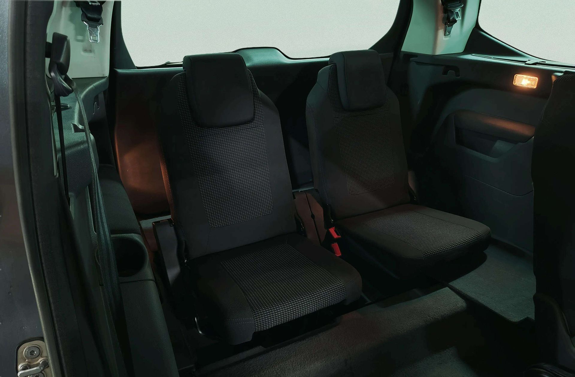 Peugeot 5008 1.6 HDi Sport Pack FAP 7 plazas - foto 6