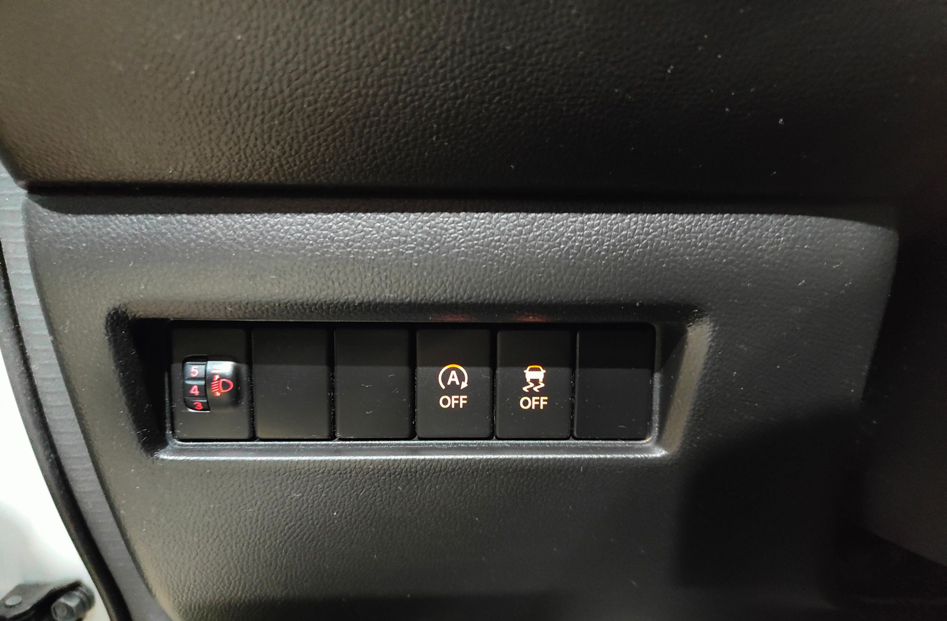 Suzuki Swift 1.2 GLE Mild Hybrid - foto 12