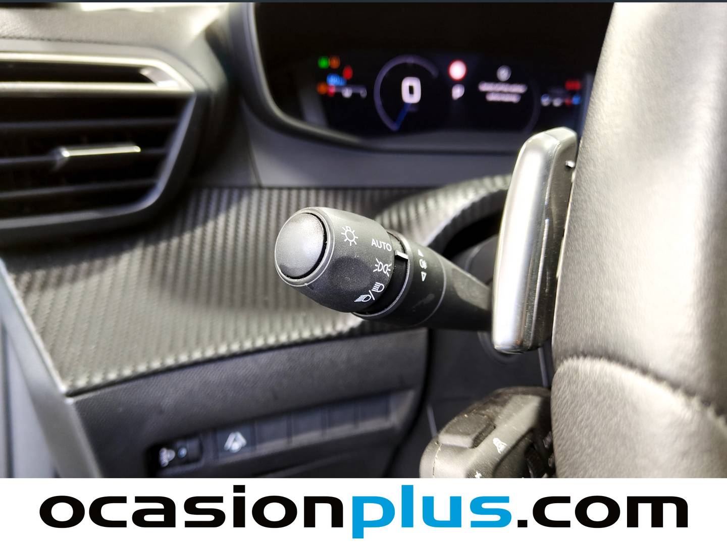 Foto Peugeot 2008 Peugeot 2008 Allure Hybrid eDCS6  (136 CV)