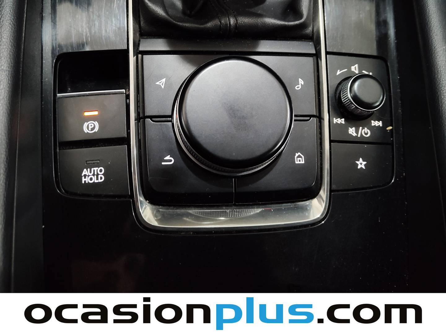 Equipamiento del Mazda Mazda3 Mazda Mazda 3 2.0 Skyactiv-G Evolution (122 CV)
