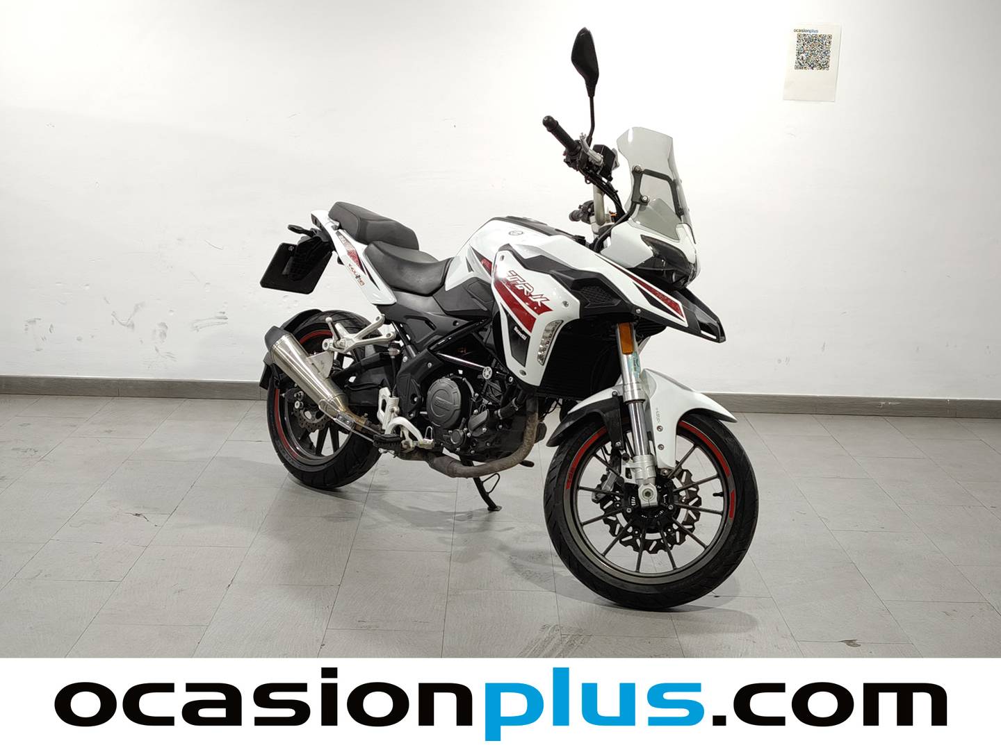 Foto Benelli TRK 251 Benelli TRK 251 (26 CV)