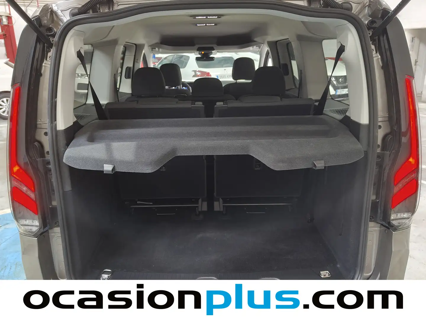 Foto Ford Grand Tourneo Connect Ford Grand Tourneo Connect 2.0 Ecoblue Titanium Auto (122 CV) 7 Plazas