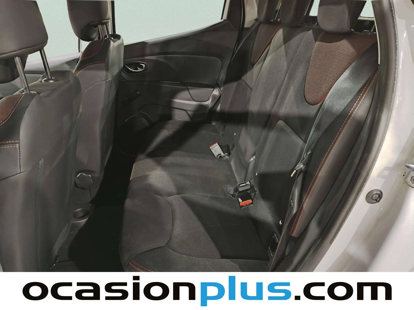 Foto asientos traseros Renault Clio Renault Clio Business dCi (75 CV)