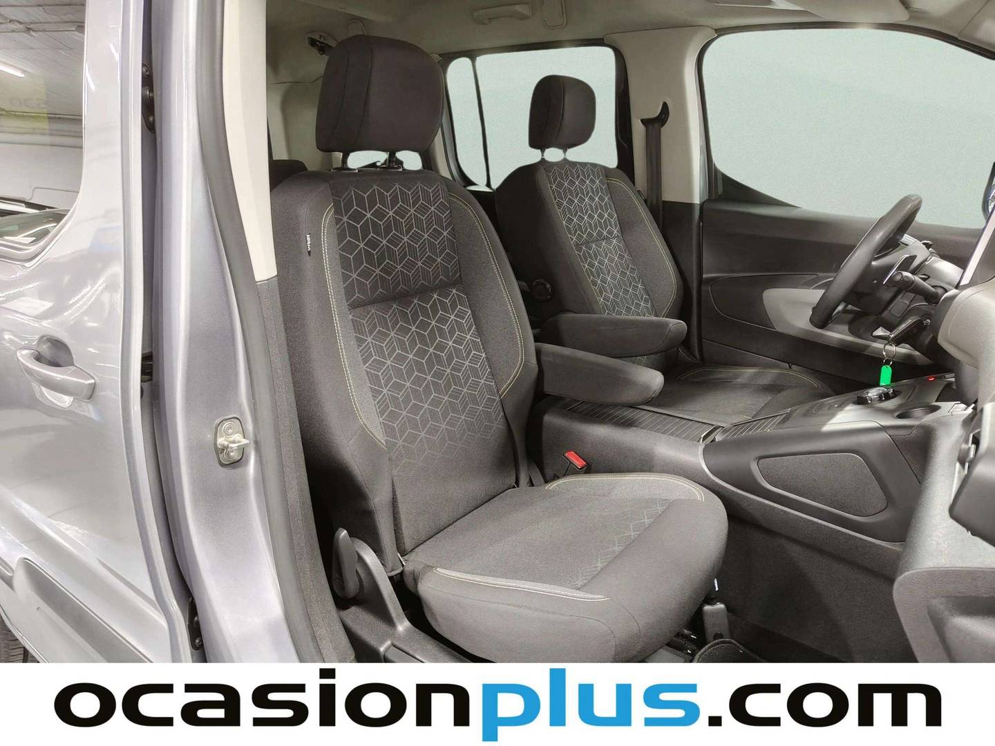 Foto Peugeot Rifter Peugeot Rifter Active Standard BlueHDi  EAT8 130 CV