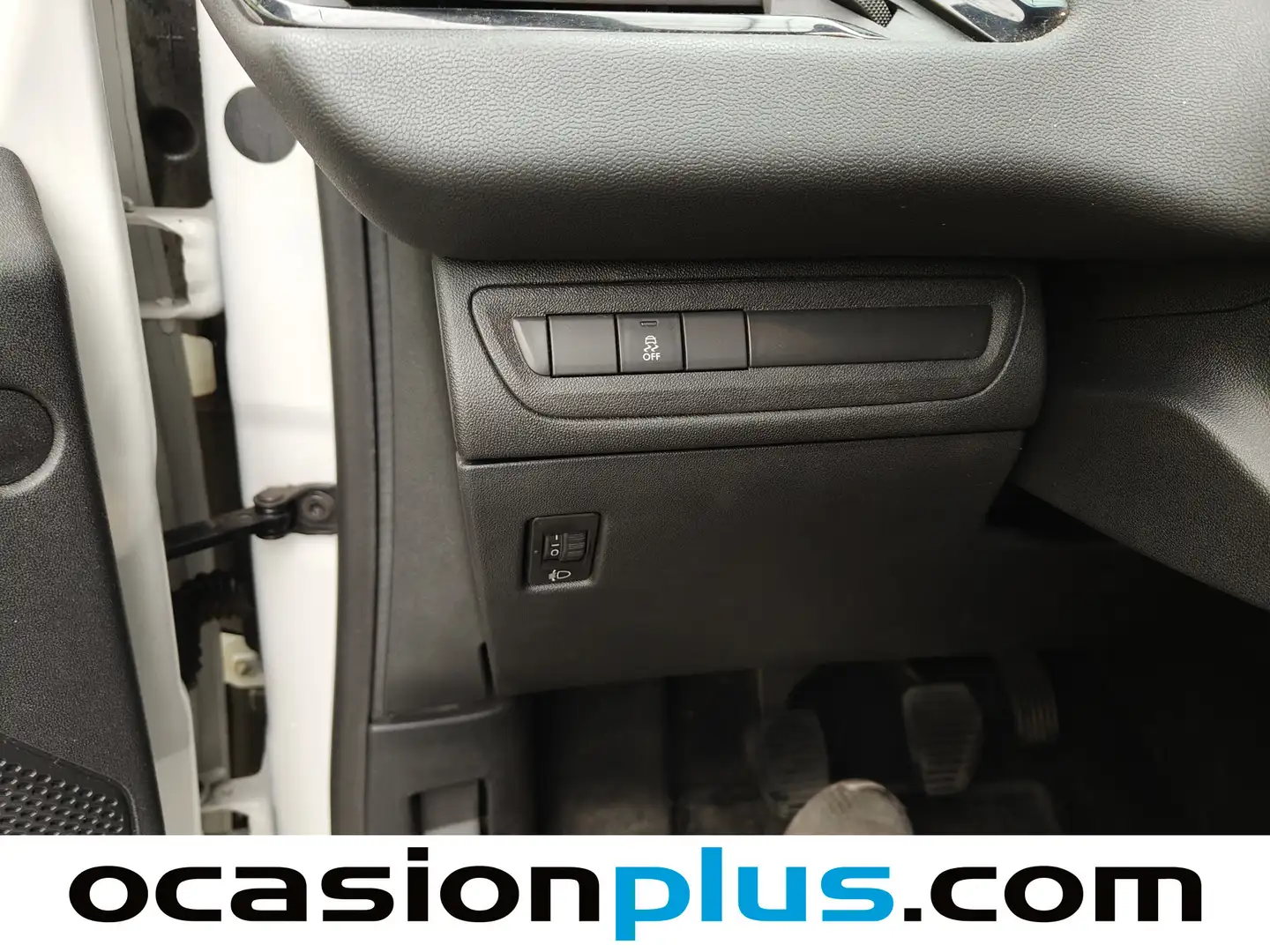 Foto Peugeot 208 Peugeot 208 1.2 VTi Active  (82 CV)