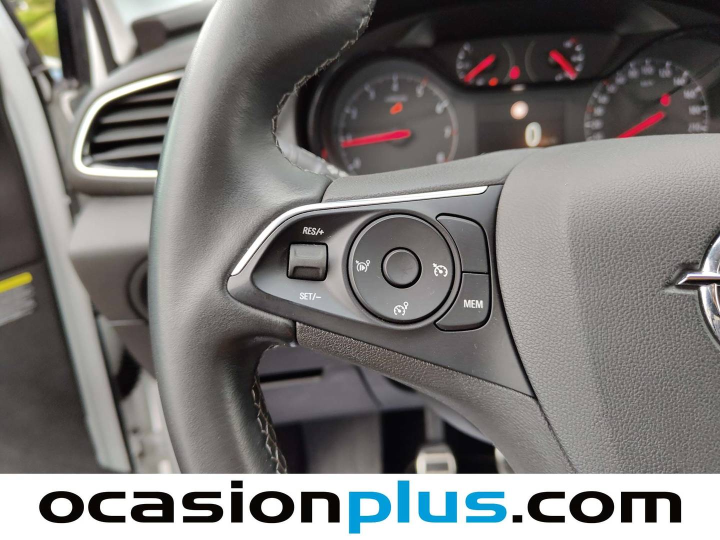 Foto Opel Grandland X Opel Grandland X 1.2 Turbo Opel 2020  (130 CV)