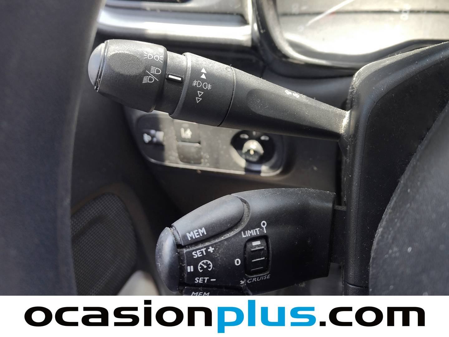 Equipamiento del Citroën C3 Citroën C3 PureTech 82 Feel (83 CV)