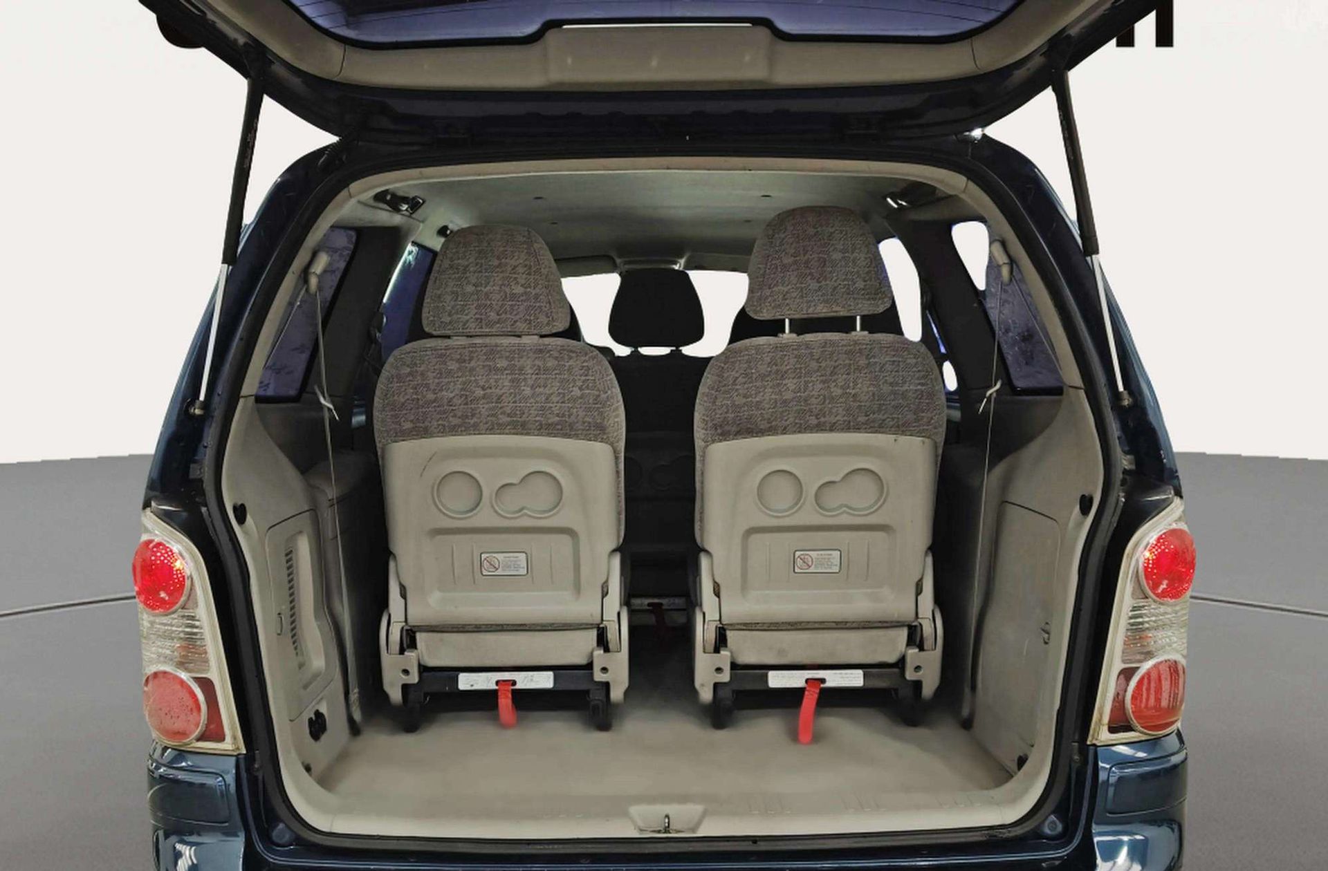 Hyundai Trajet 2.0 16v Cvvt GLS 7 plazas - foto 13