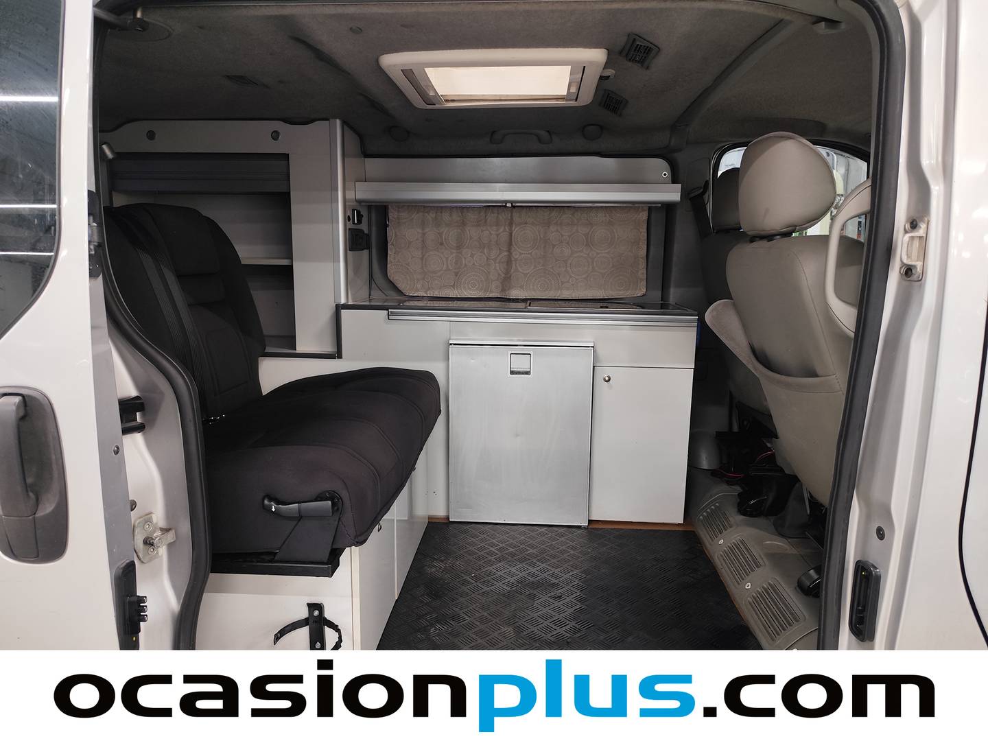 Extras del Opel Vivaro Opel Vivaro Combi 2.5 CDTI Corto 2.9t (135 CV) Camperizada 4 Plazas