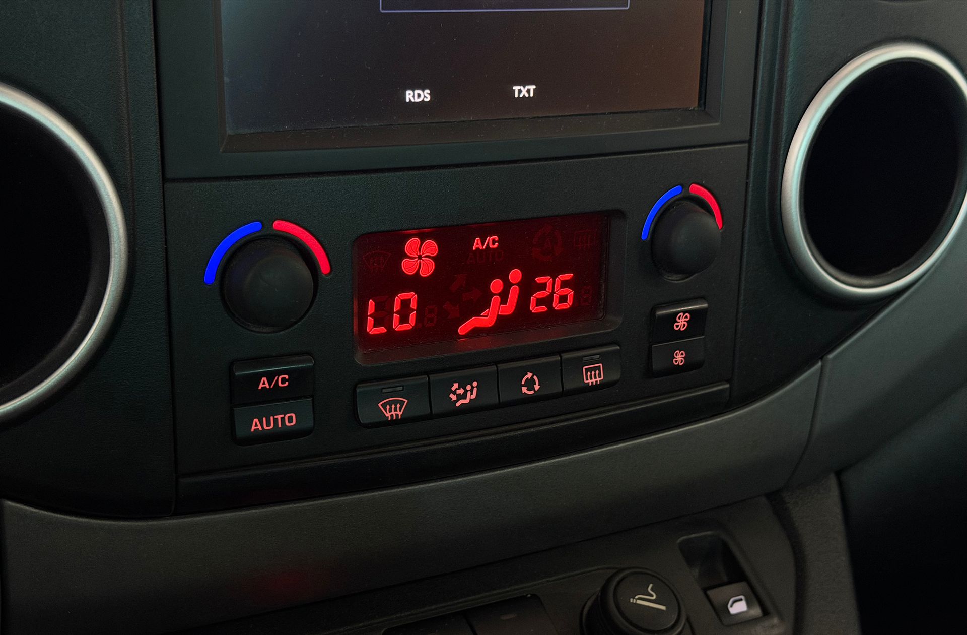 Citroën Berlingo Combi BlueHDi 100 Multispace 20 Aniversario - foto 26