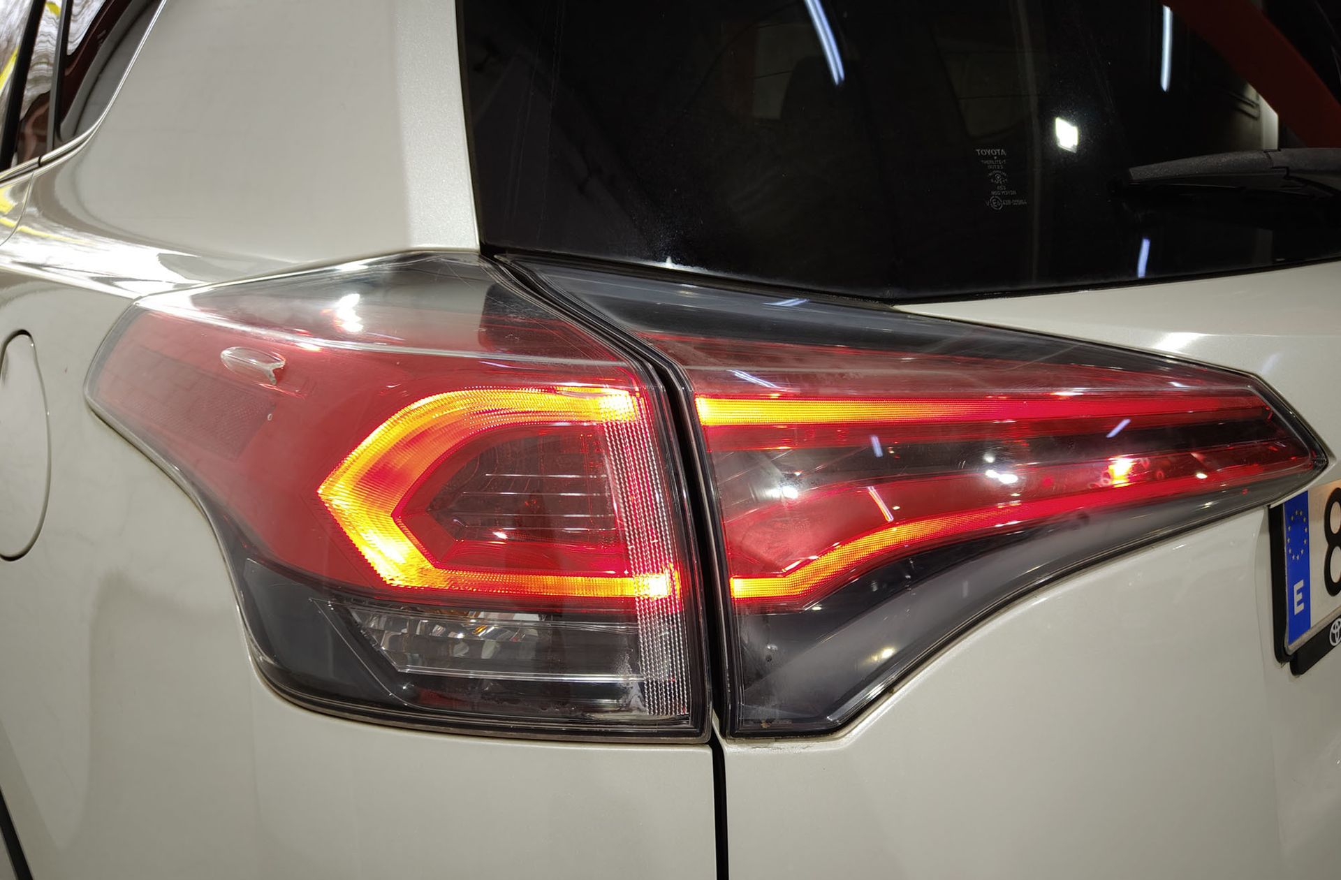 Toyota RAV4 2.5l hybrid Advance Pack Drive 2WD - foto 16
