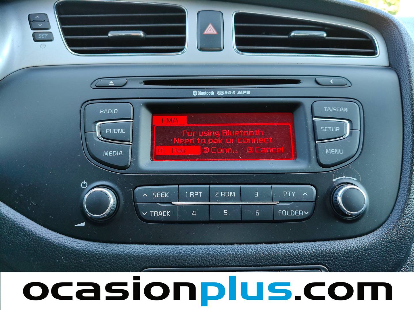 Equipamiento del KIA Ceed Sportswagon KIA Ceed Sportswagon 1.6 CRDi VGT Business (110 CV)