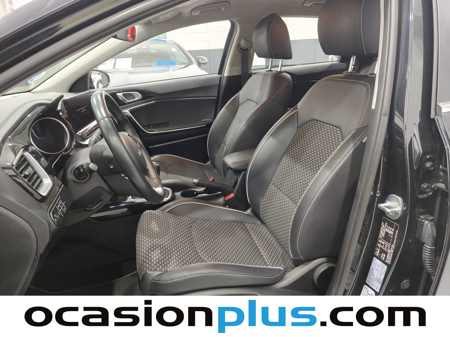 Foto KIA Ceed Kia Ceed 1.6 MHEV iMT Tech (136 CV)