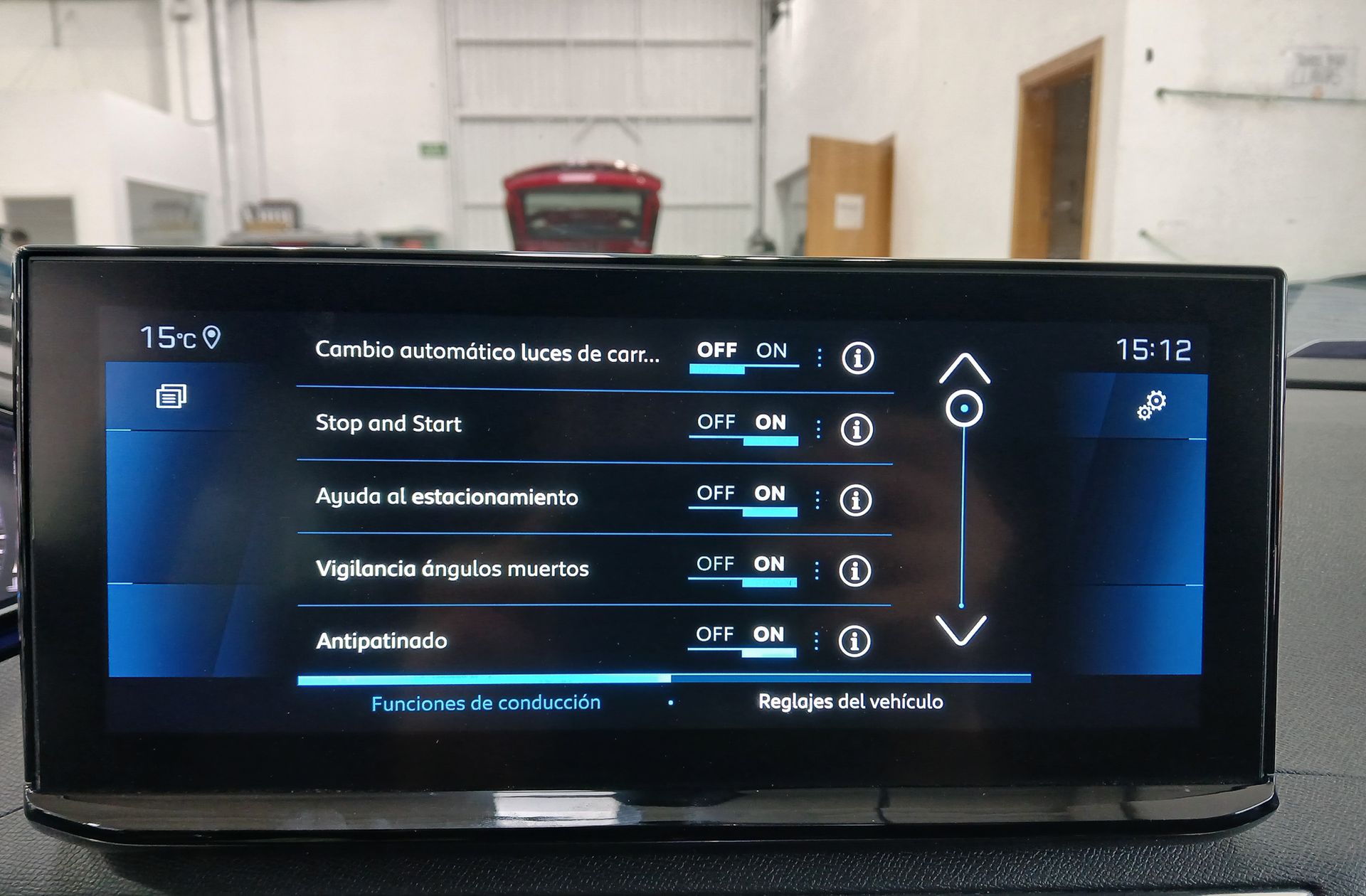 Peugeot 3008 PureTech 130 Allure Pack EAT8 - foto 13