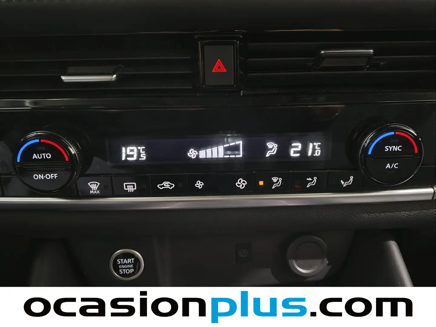 Foto Nissan QASHQAI Nissan Qashqai DIG-T 140 N-Connecta (140 CV)