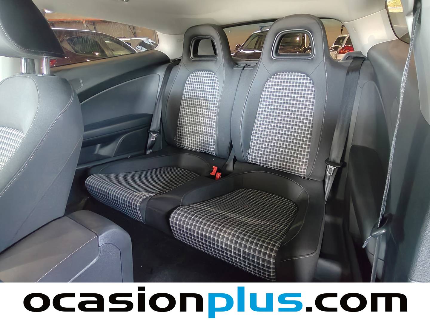 Foto Volkswagen Scirocco Volkswagen Scirocco Typhoon by R-Line 2.0 TSI BMT (180 CV)