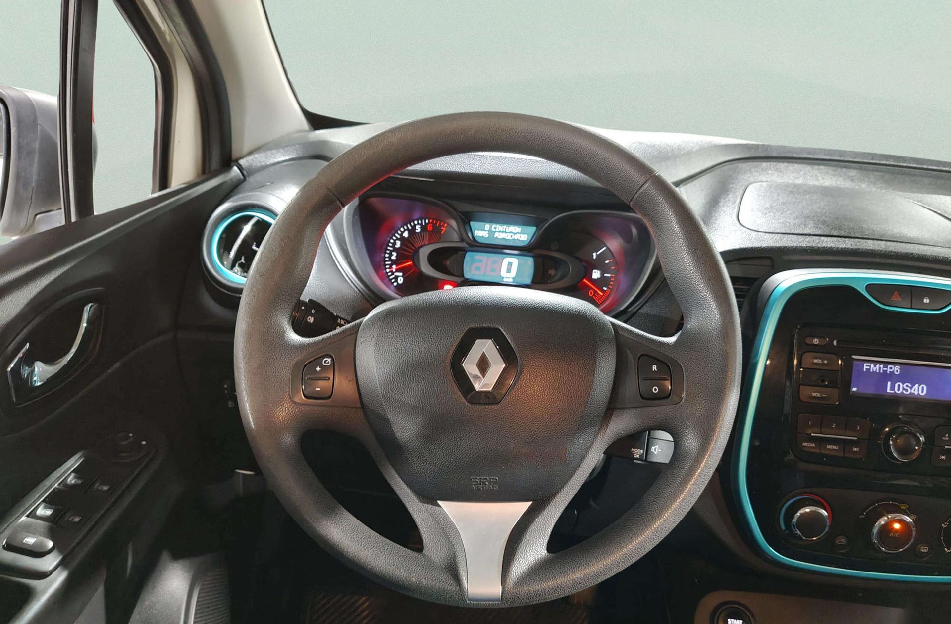 Renault Captur Life Energy TCe - foto 17