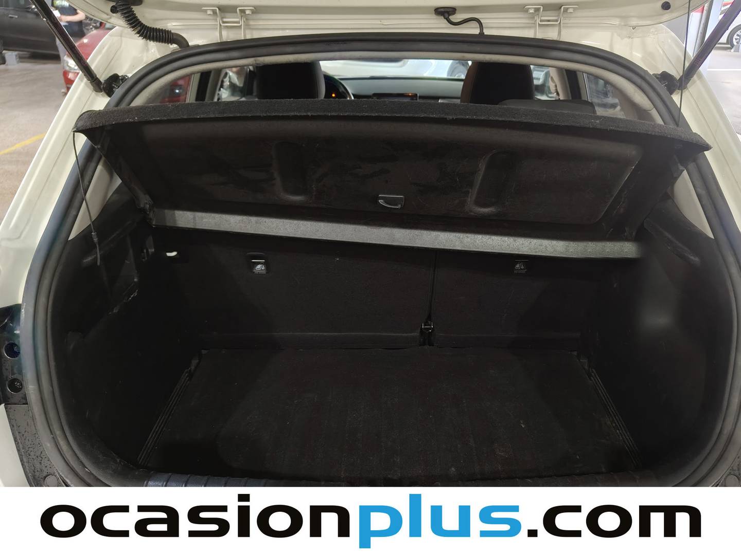 Fotos maletero KIA Stonic KIA Stonic 1.0 T-GDi Drive (100 CV)