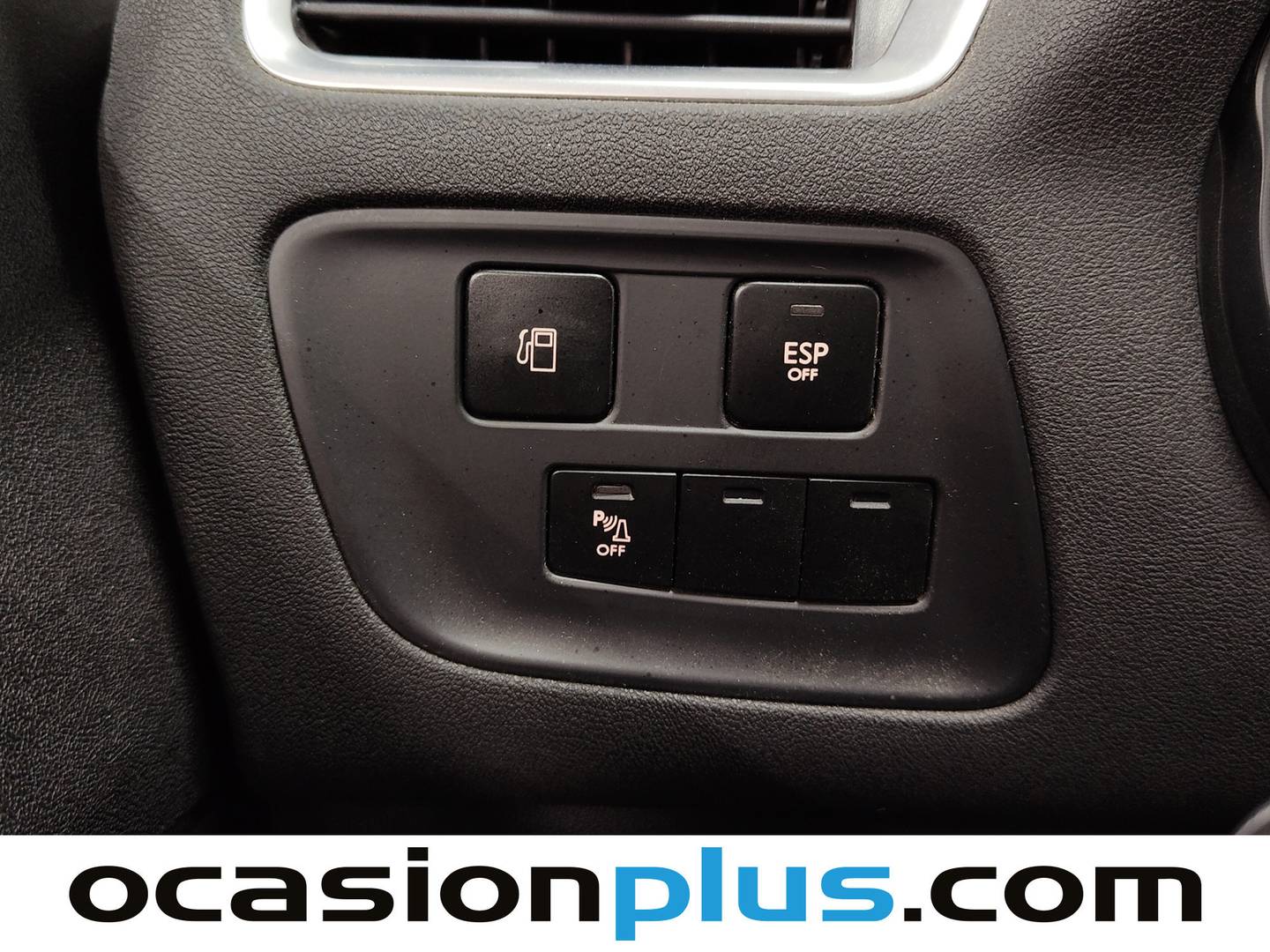 Extras y acabados del Citroën C4 Citroën C4 1.6 VTi Collection (120 CV)