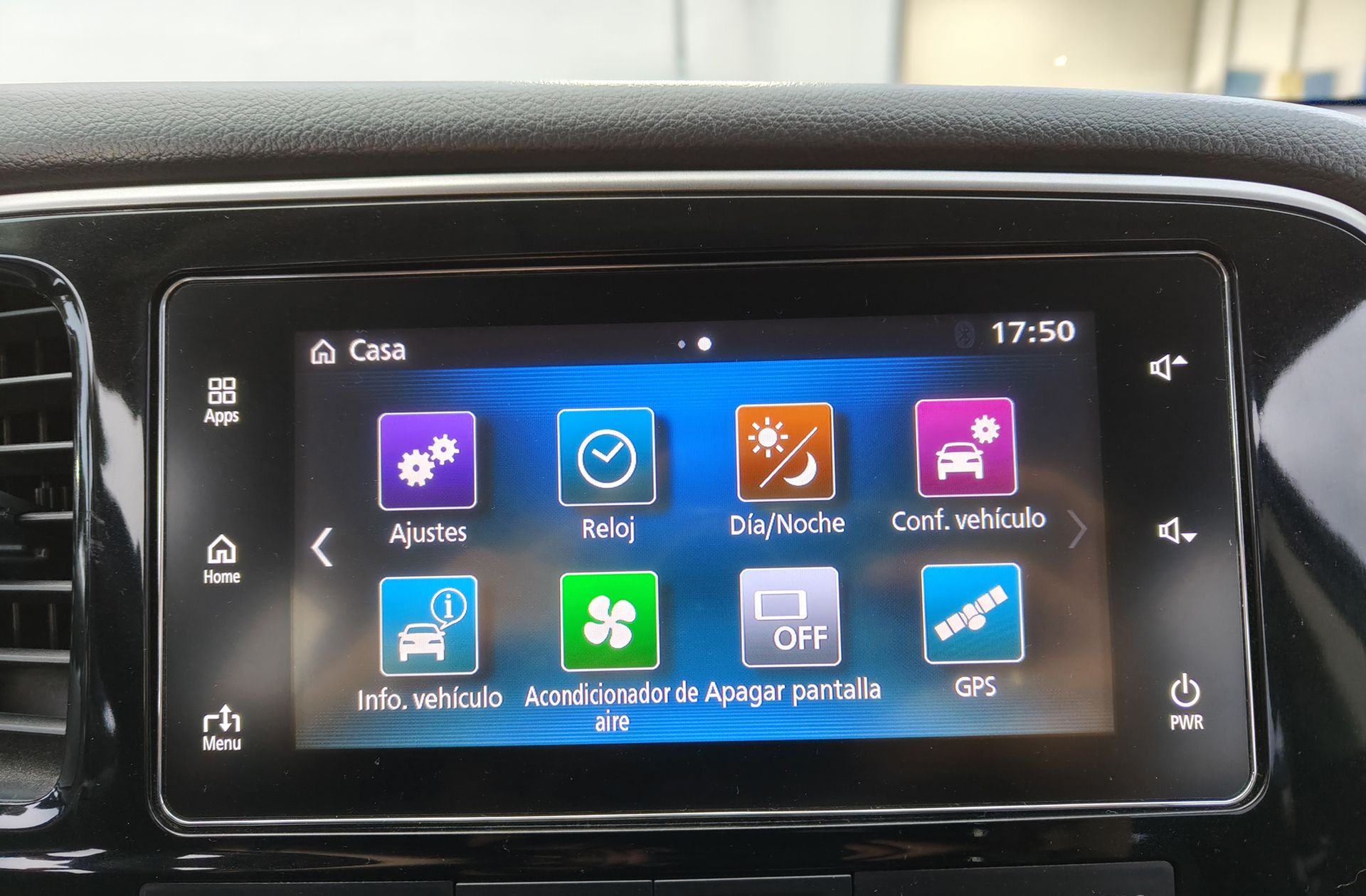 Mitsubishi Outlander 220 DI-D Motion 2WD - foto 28