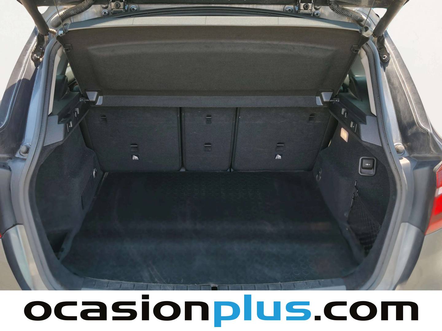 Foto asientos traseros BMW Serie 2 Active Tourer BMW Serie 2 220i Active Tourer (192 CV)