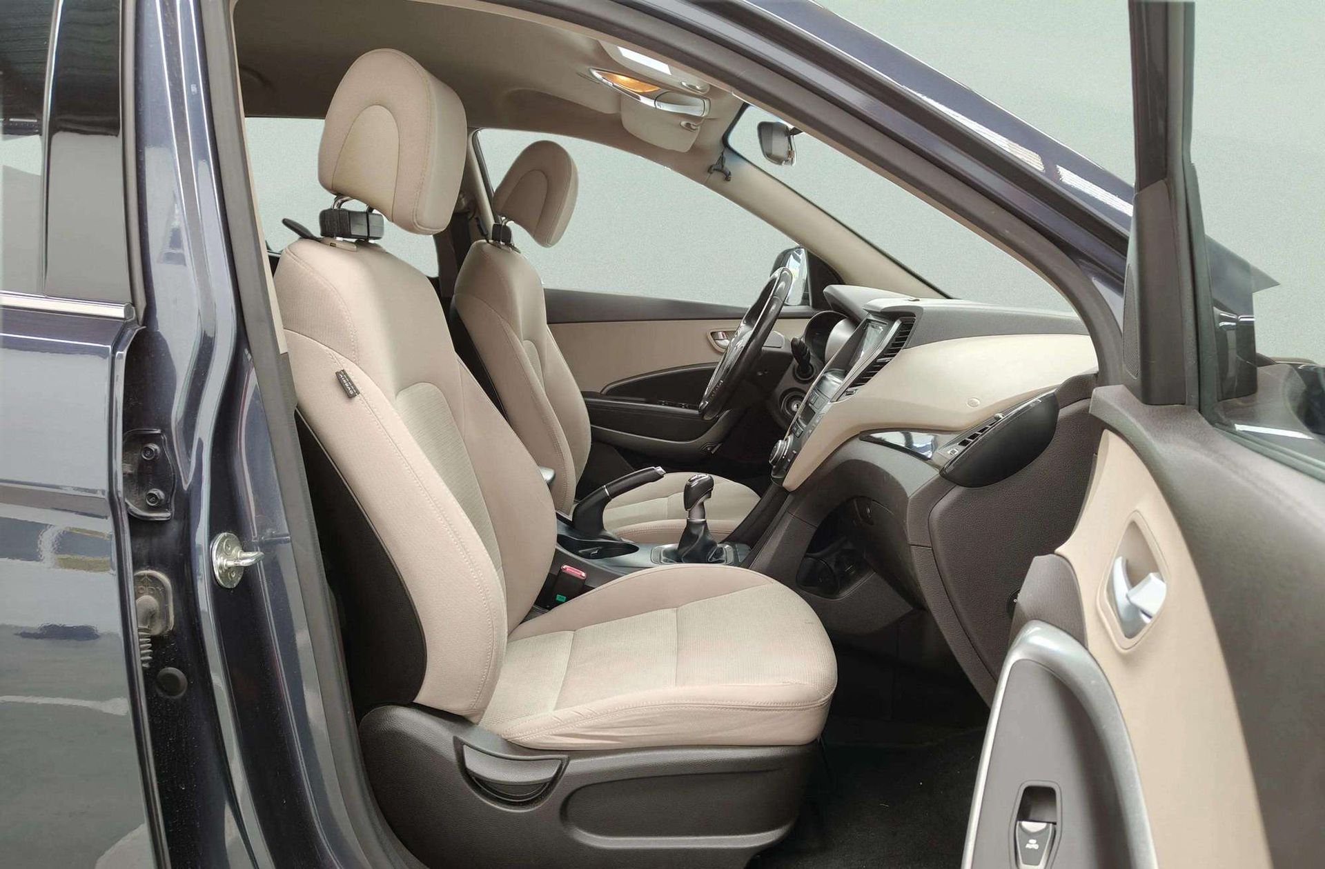 Hyundai Santa Fe 2.0 CRDi Essence 4x2 7 plazas - foto 16