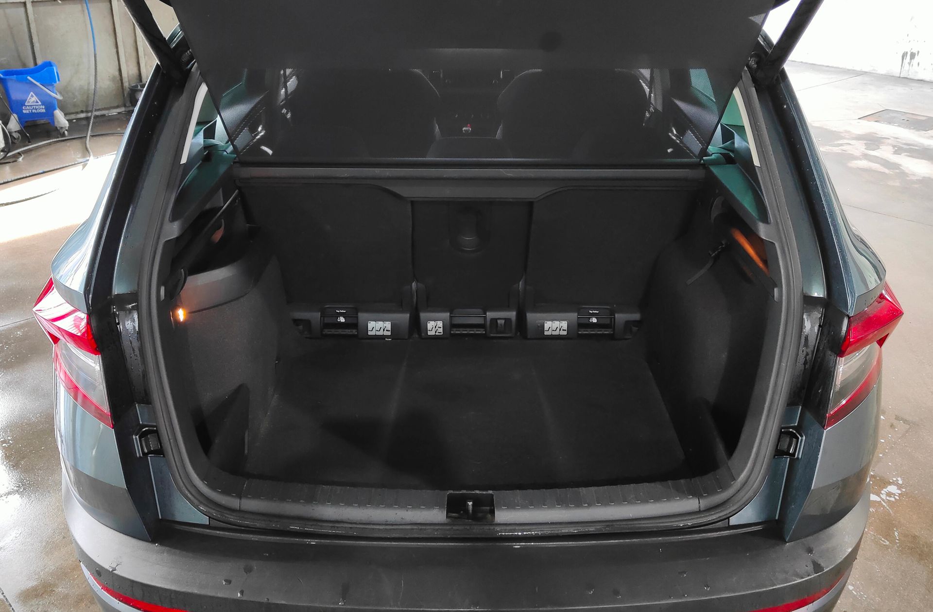Škoda Karoq 1.6 TDI Ambition - foto 19
