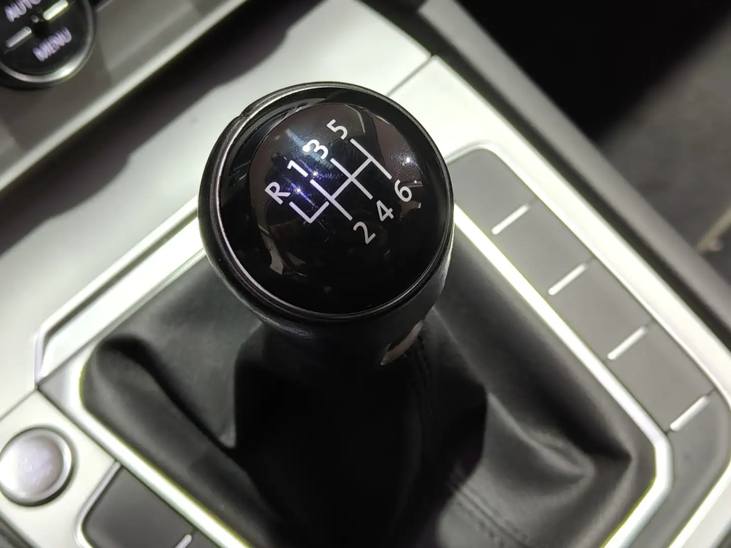 Foto Volkswagen Passat Volkswagen Passat Advance 1.6 TDI (120 CV)