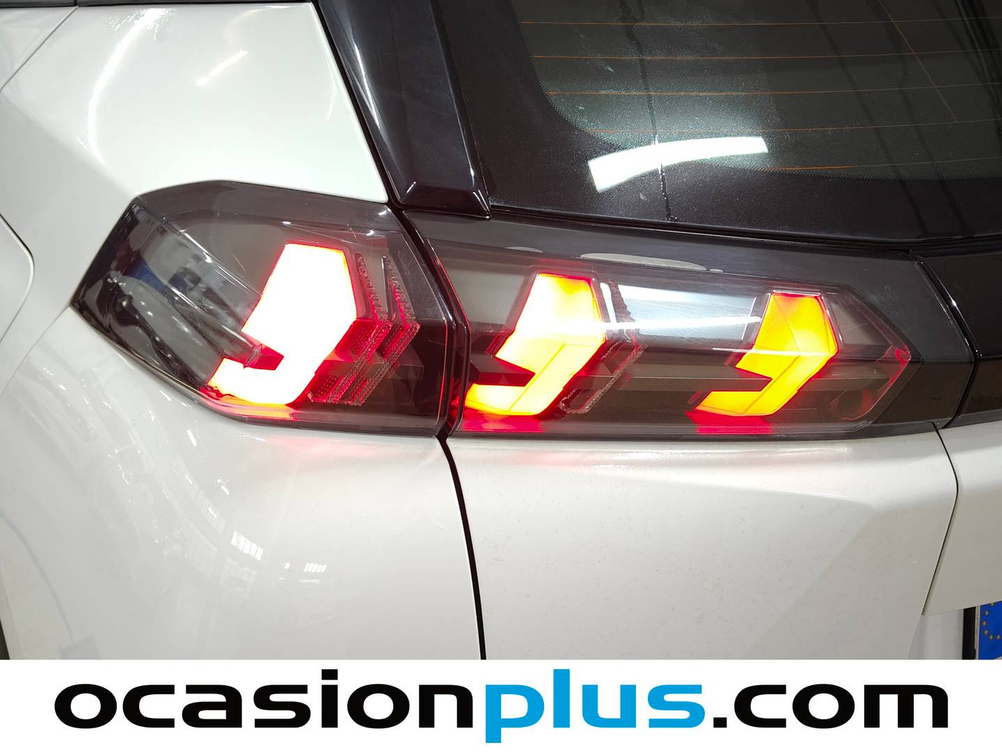 Acabados Peugeot 2008 Peugeot 2008 BlueHDi 110 S&S Active Pack (110 CV)